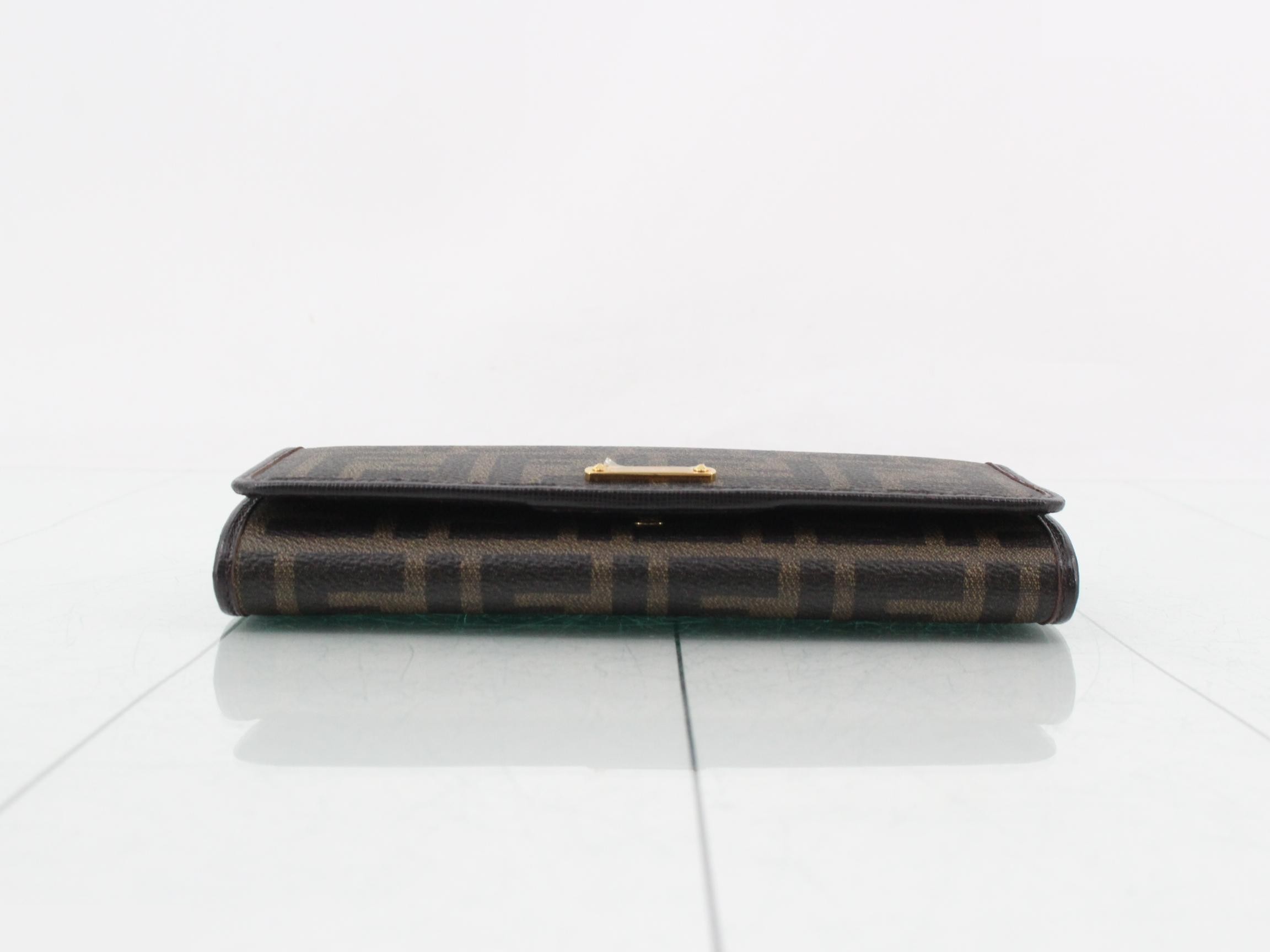 Other lines: Bags and Wallets — view 3