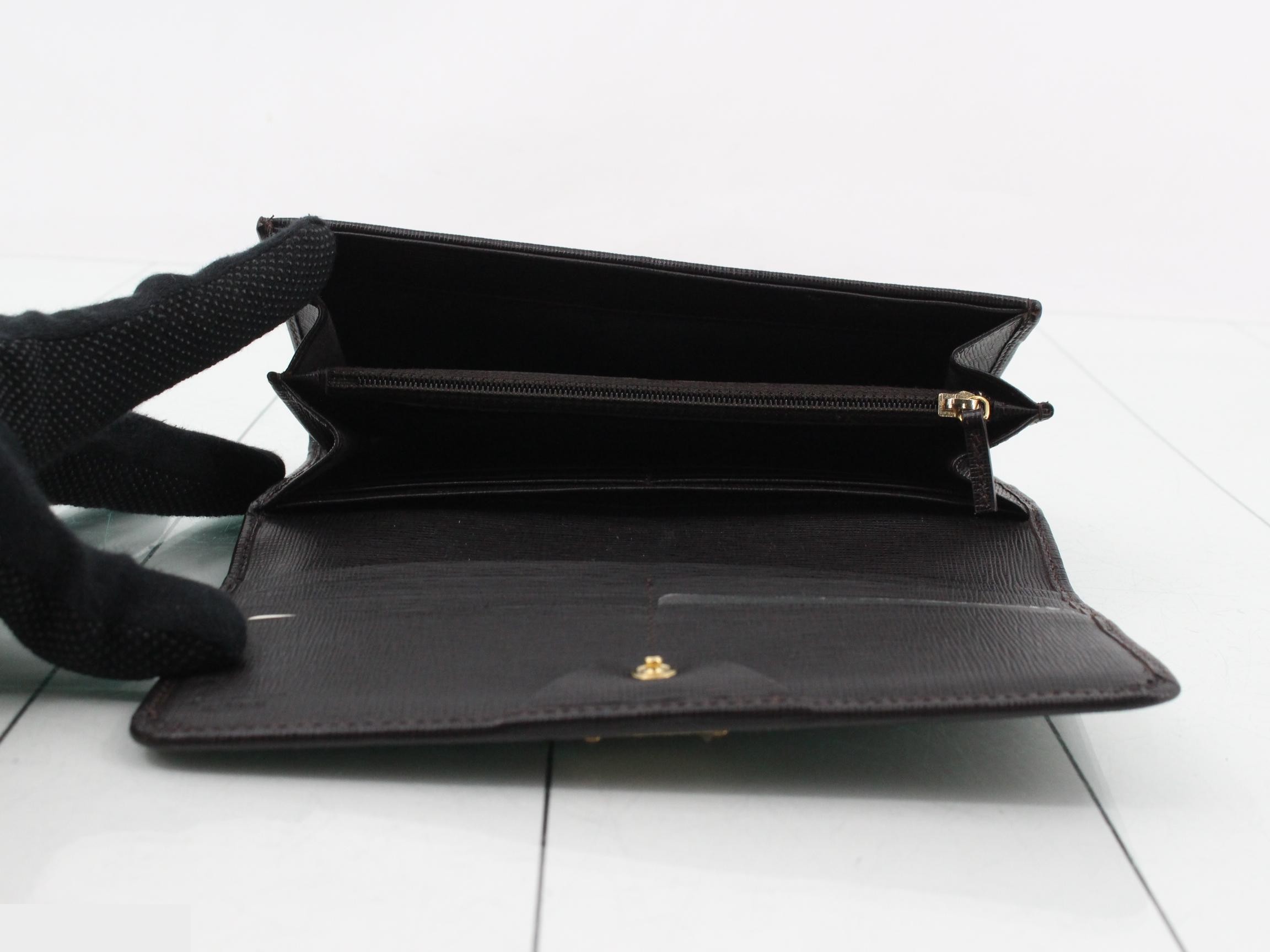 Other lines: Bags and Wallets — view 4