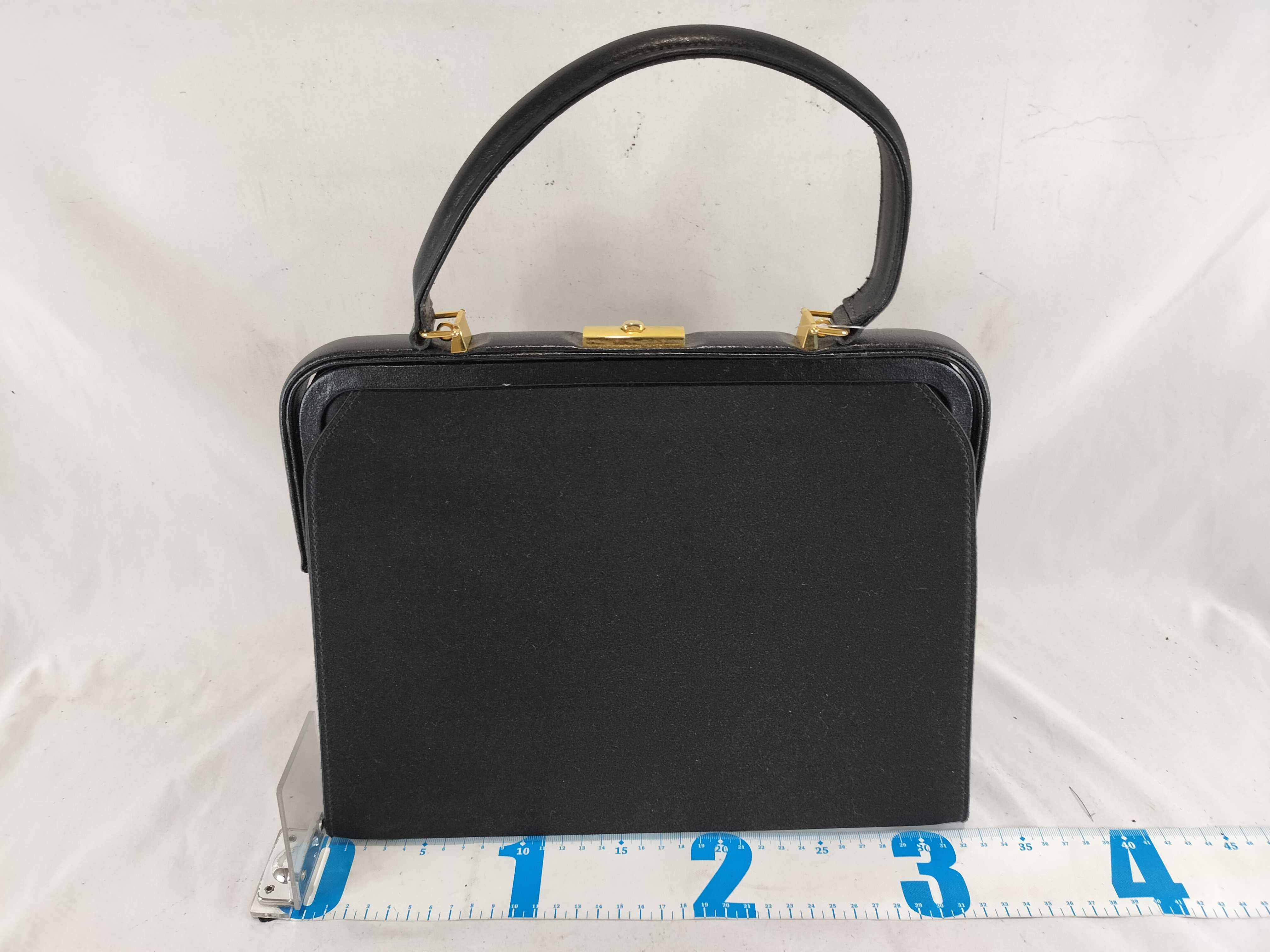 handbag / with ST / black / gold hardware / vintage handbag — view 3