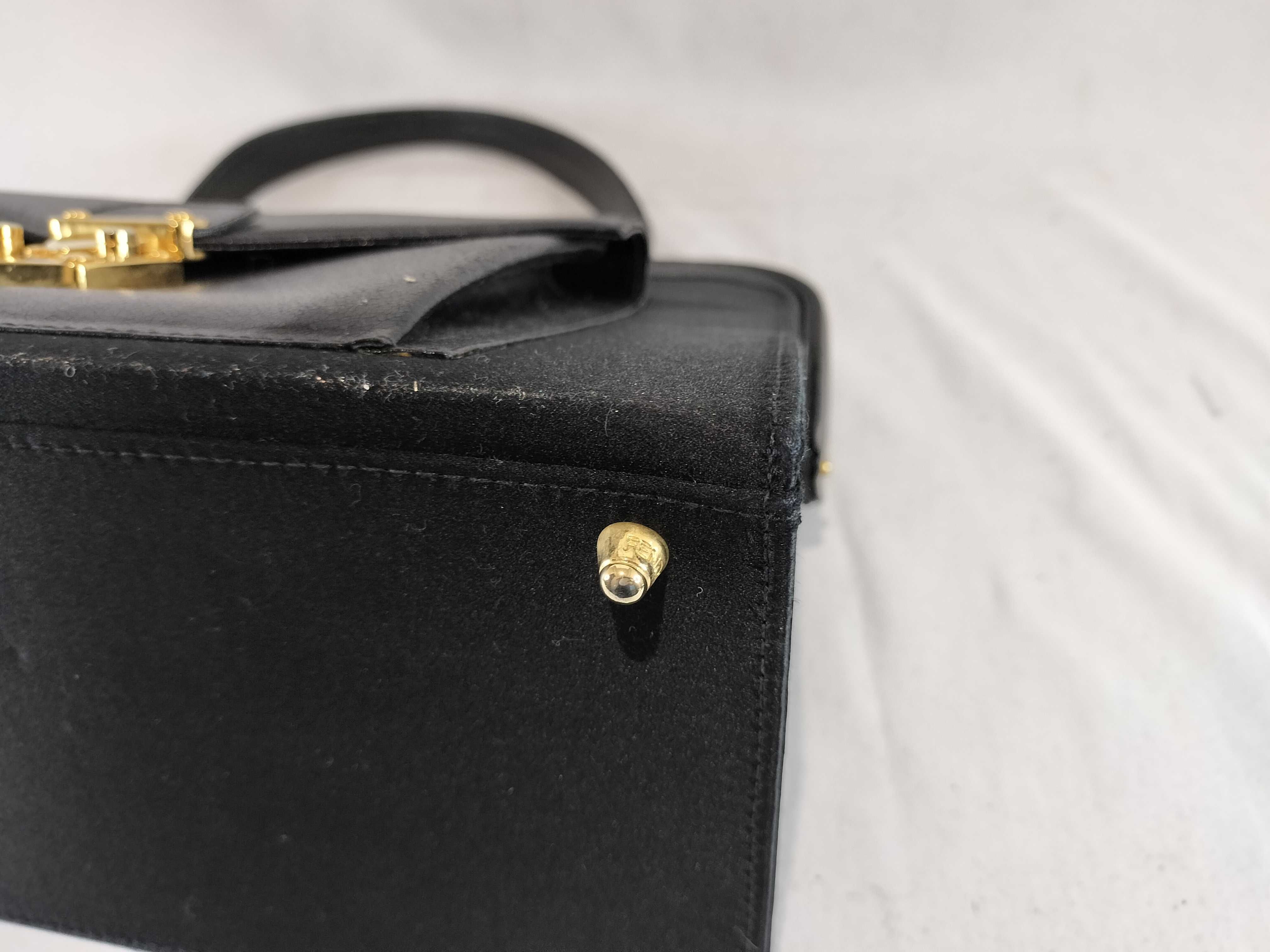 handbag / with ST / black / gold hardware / vintage handbag — view 7