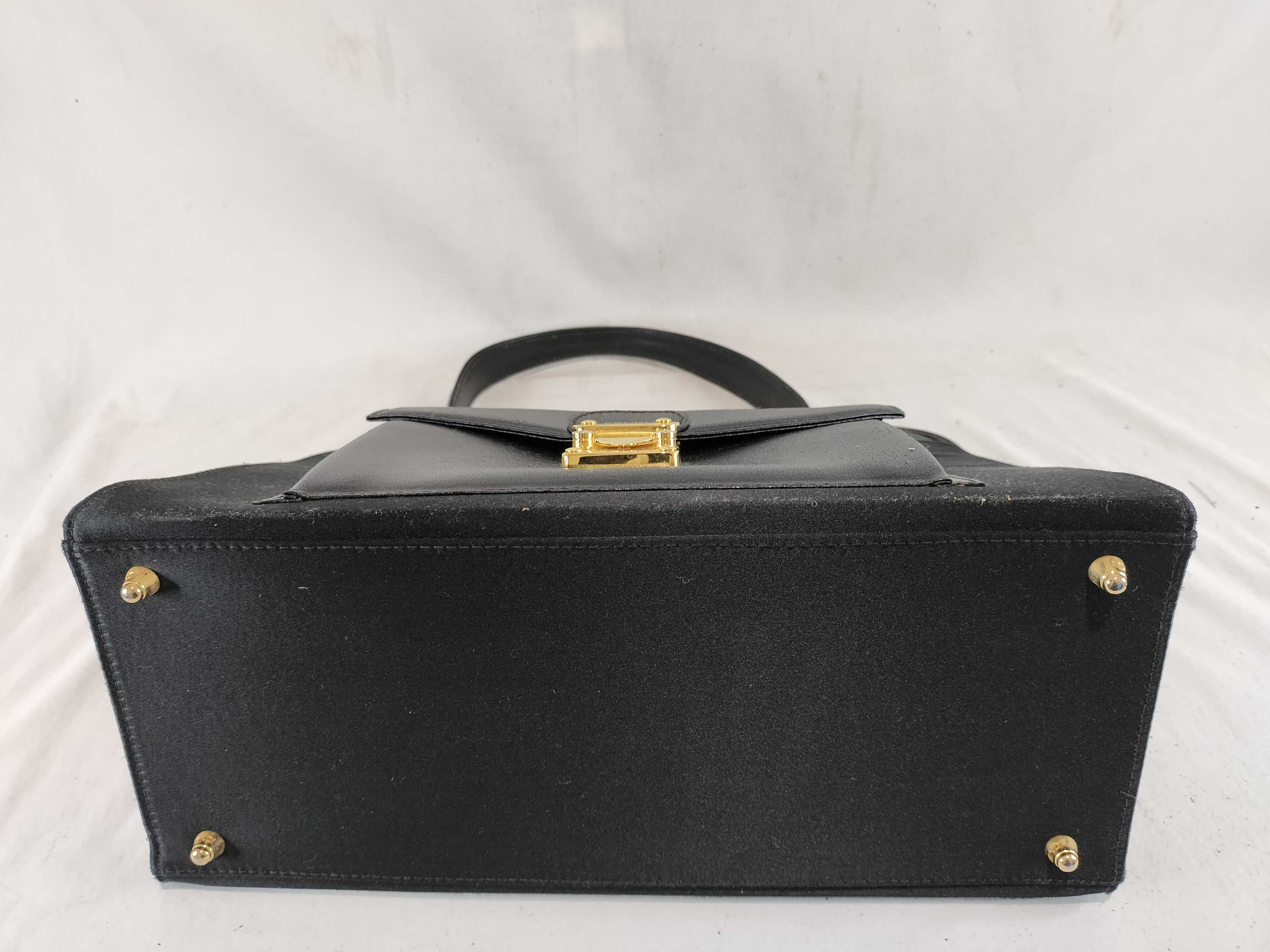 handbag / with ST / black / gold hardware / vintage handbag — view 8