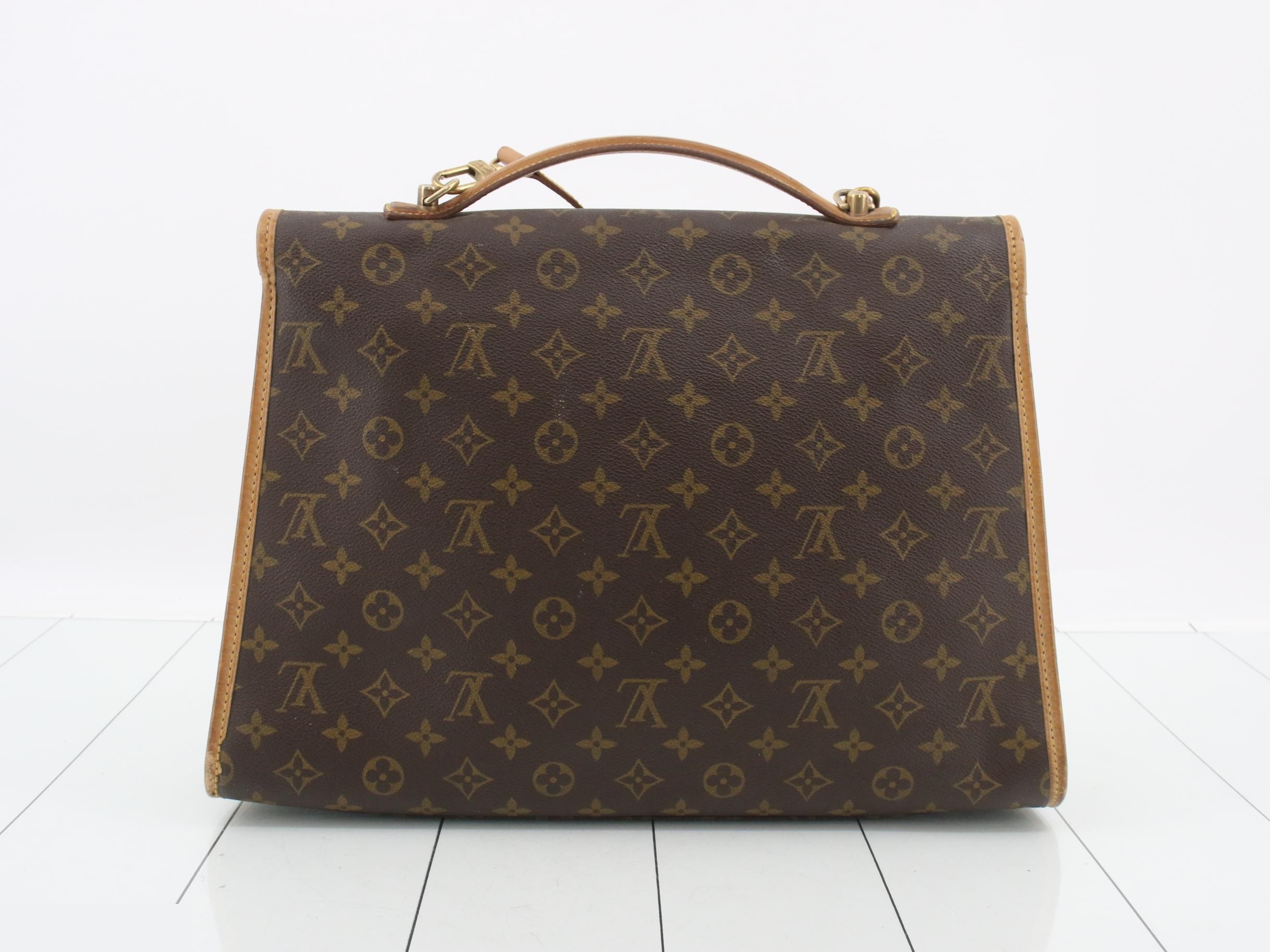 Beverly with shoulder strap — view 2