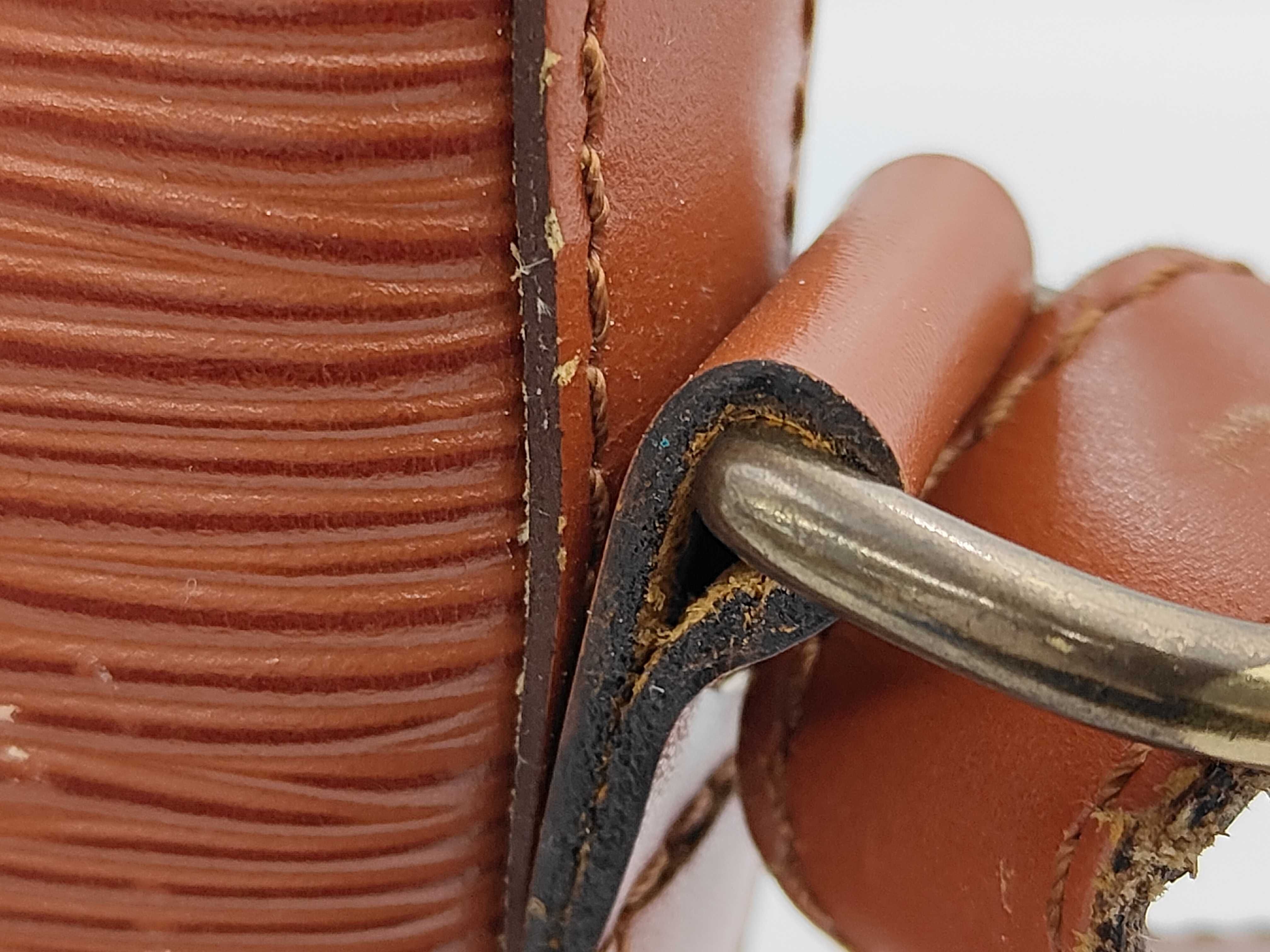 Epi Petit Noé Shoulder Bag — view 7