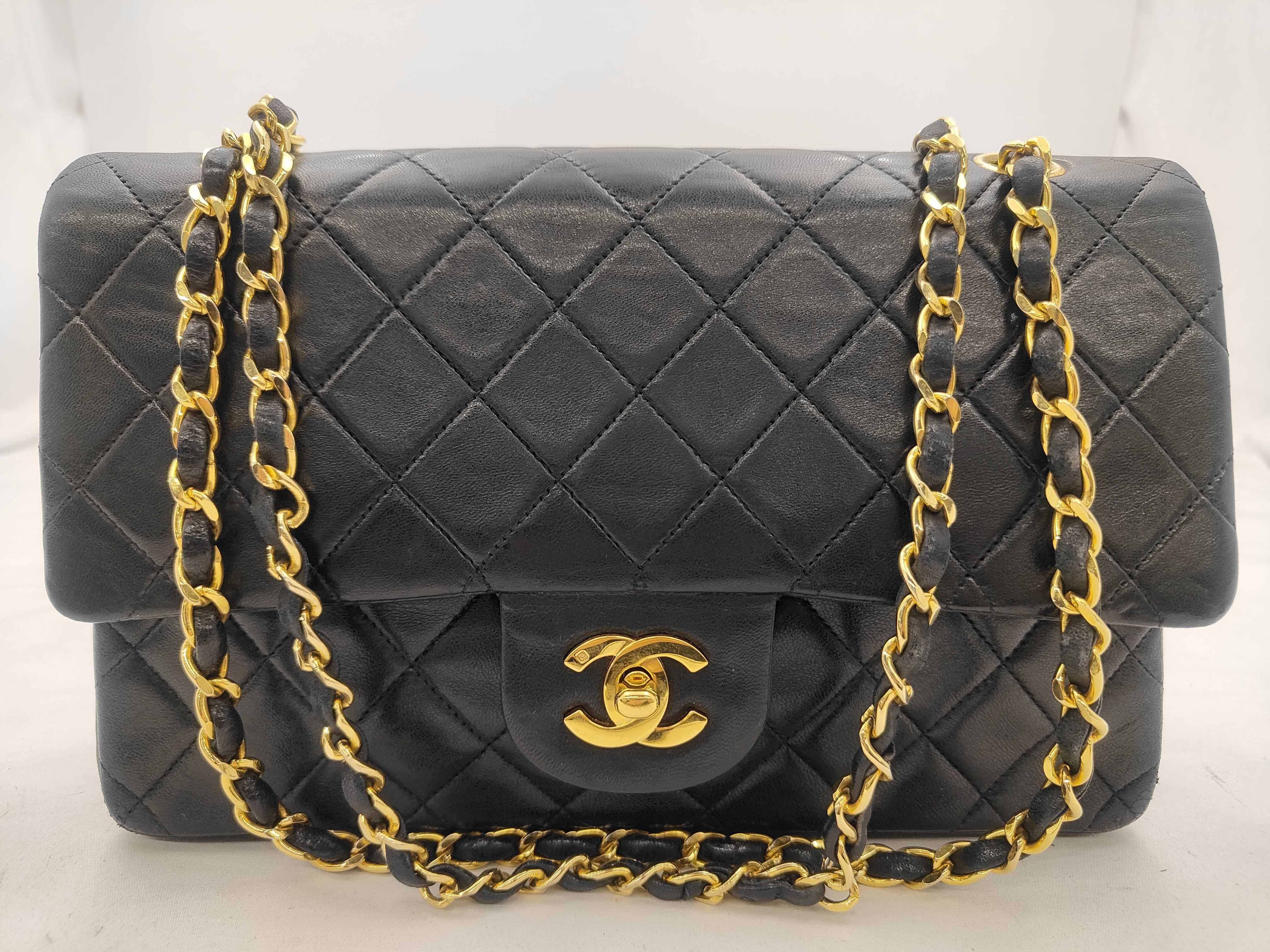 Matelassé 25 Lambskin Double Flap Double Chain Shoulder Bag