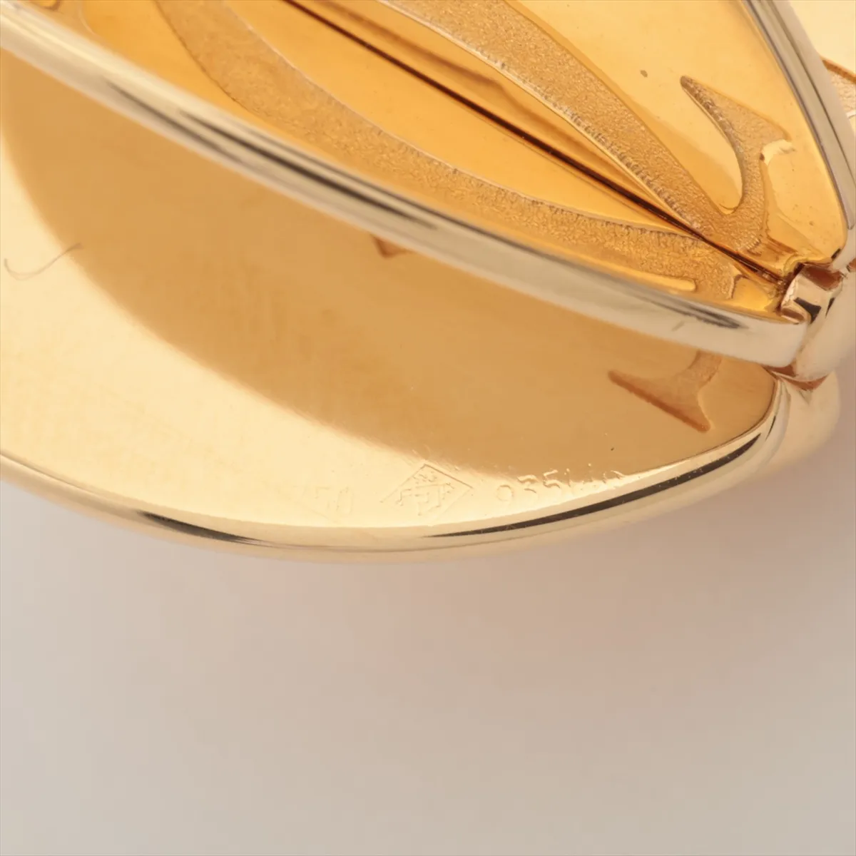 Apple Necklace Pendant, 750 (Yellow Gold), 14.1g, 935146, engraving almost completely faded. — view 3