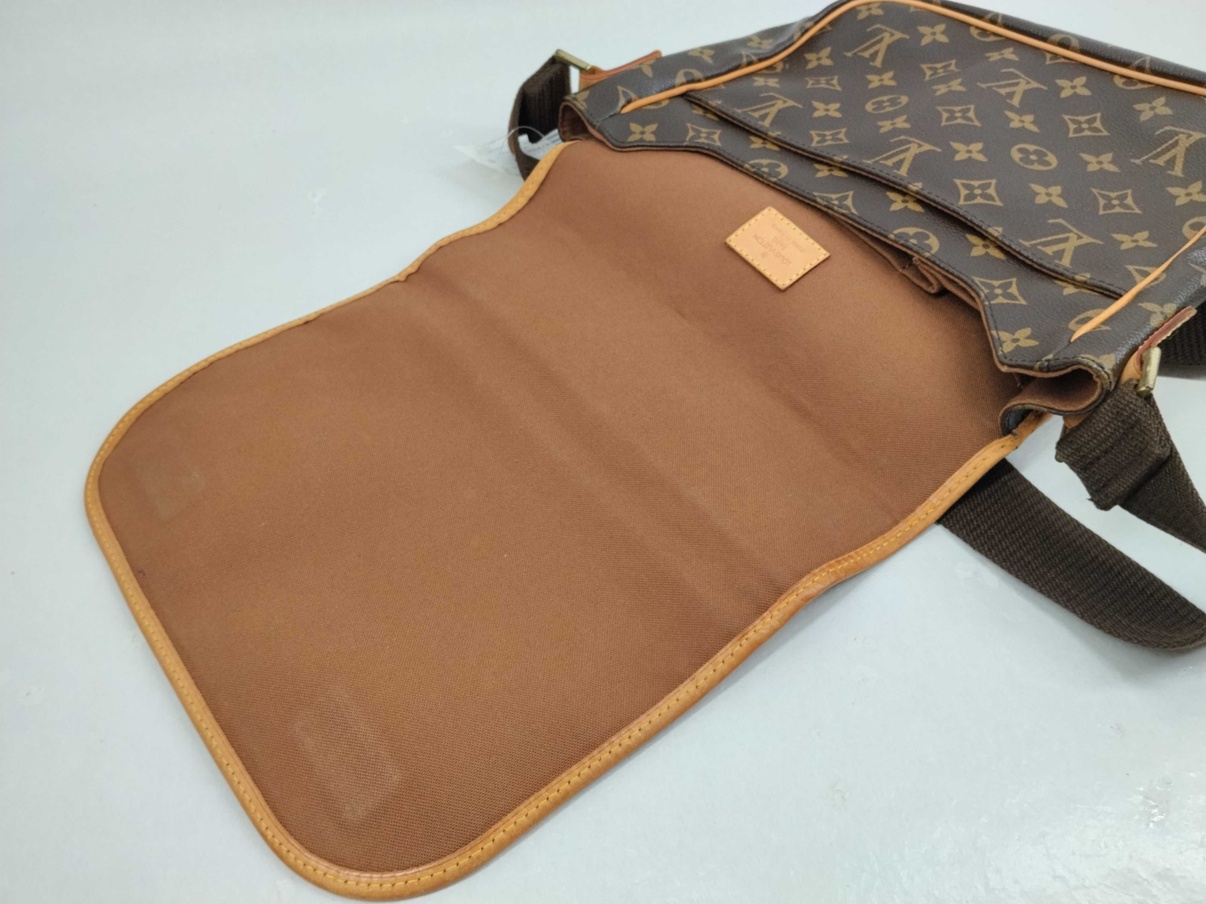 Monogram M40106 Messenger Bosphore Shoulder Bag — view 11