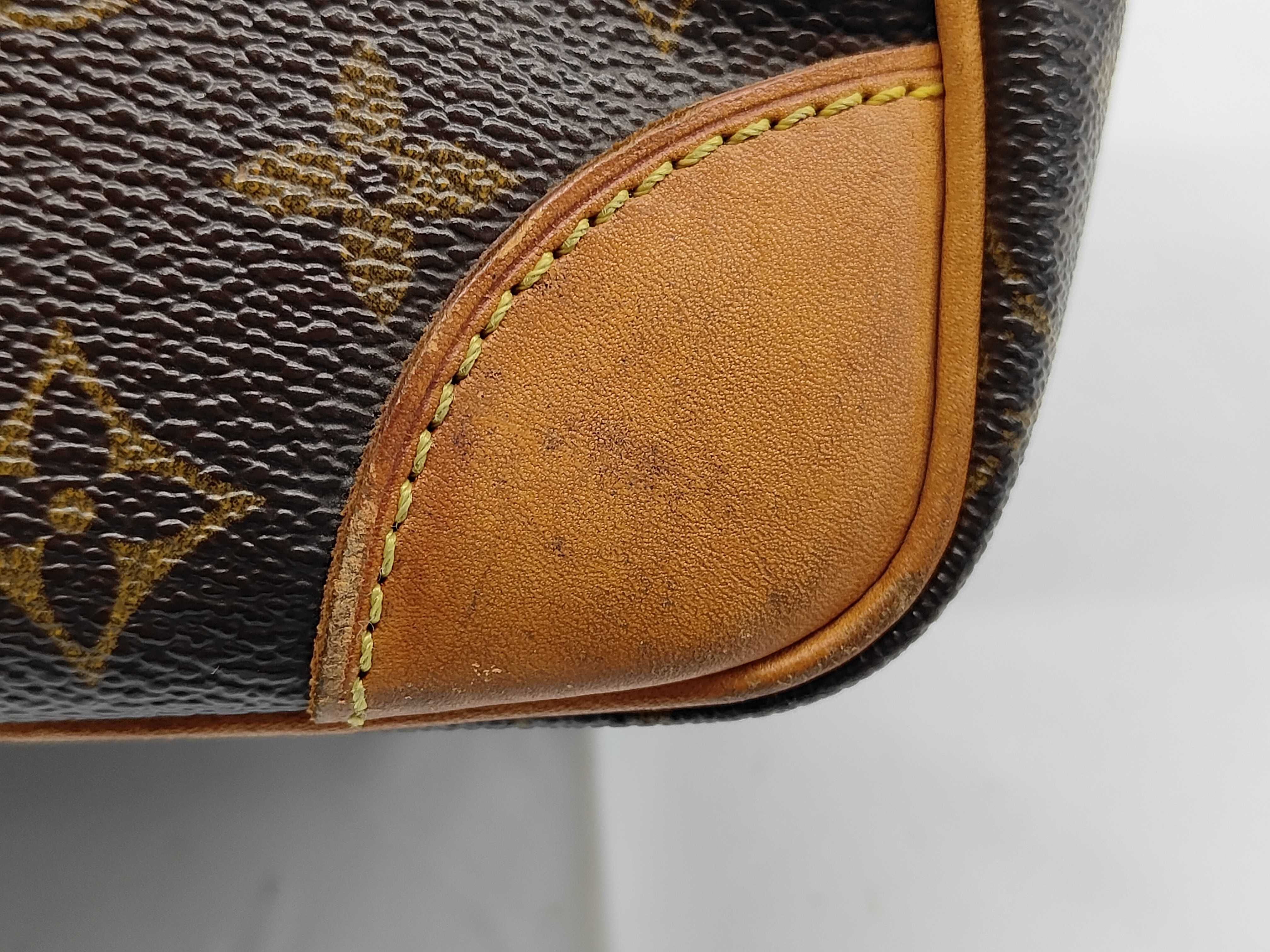 LV Nile M45244 Monogram Shoulder Bag — view 8