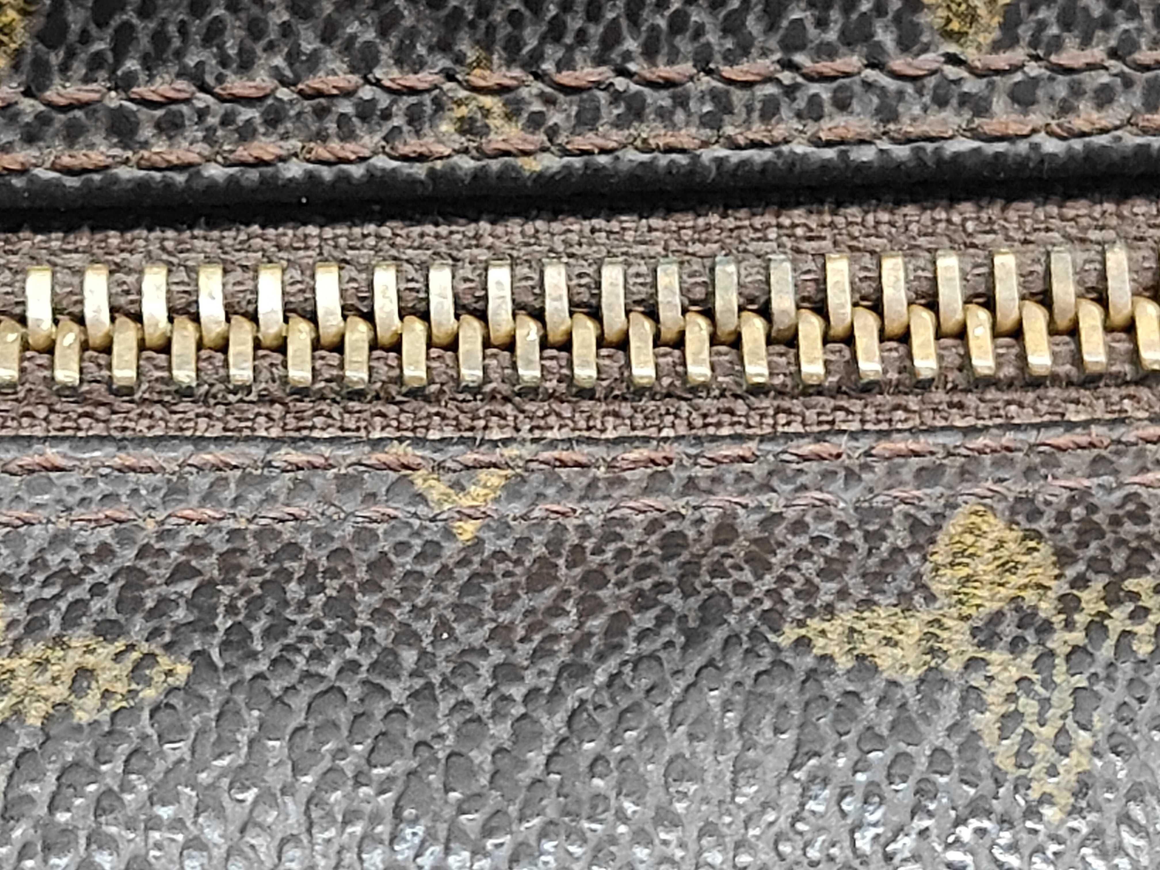 LV Nile M45244 Monogram Shoulder Bag — view 10