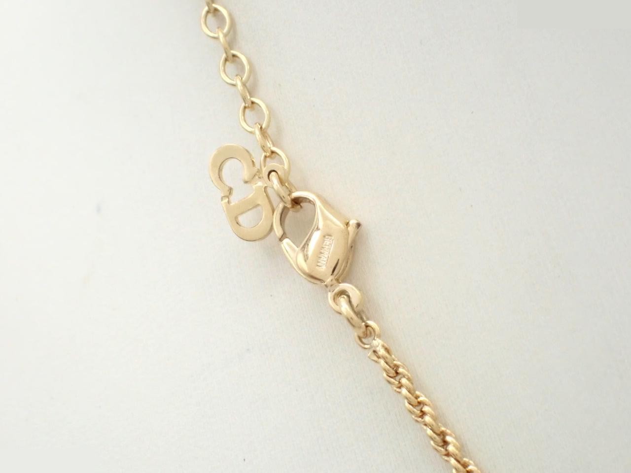 Other lines: Precious metals, necklaces, pendants — view 2