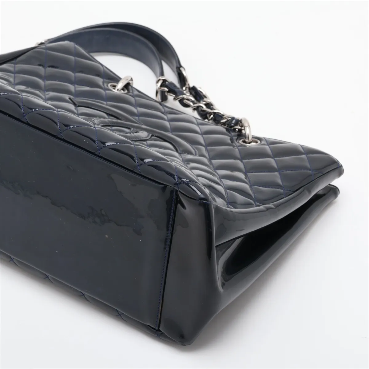 GST Patent Leather Chain Tote Bag, Navy, Silver Hardware, Item No. 13138493 (Serial No. 13) — view 3