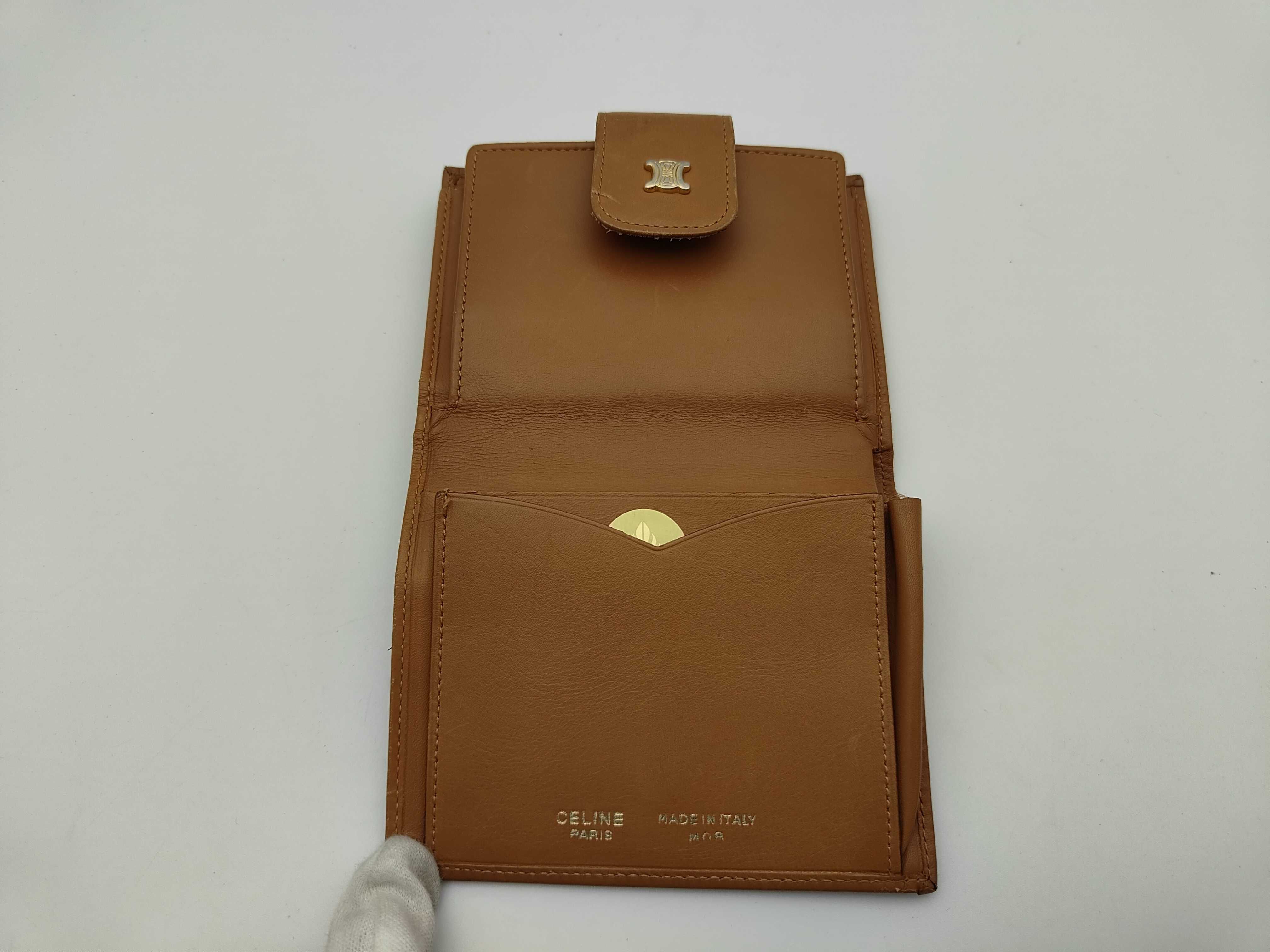 wallet — view 4