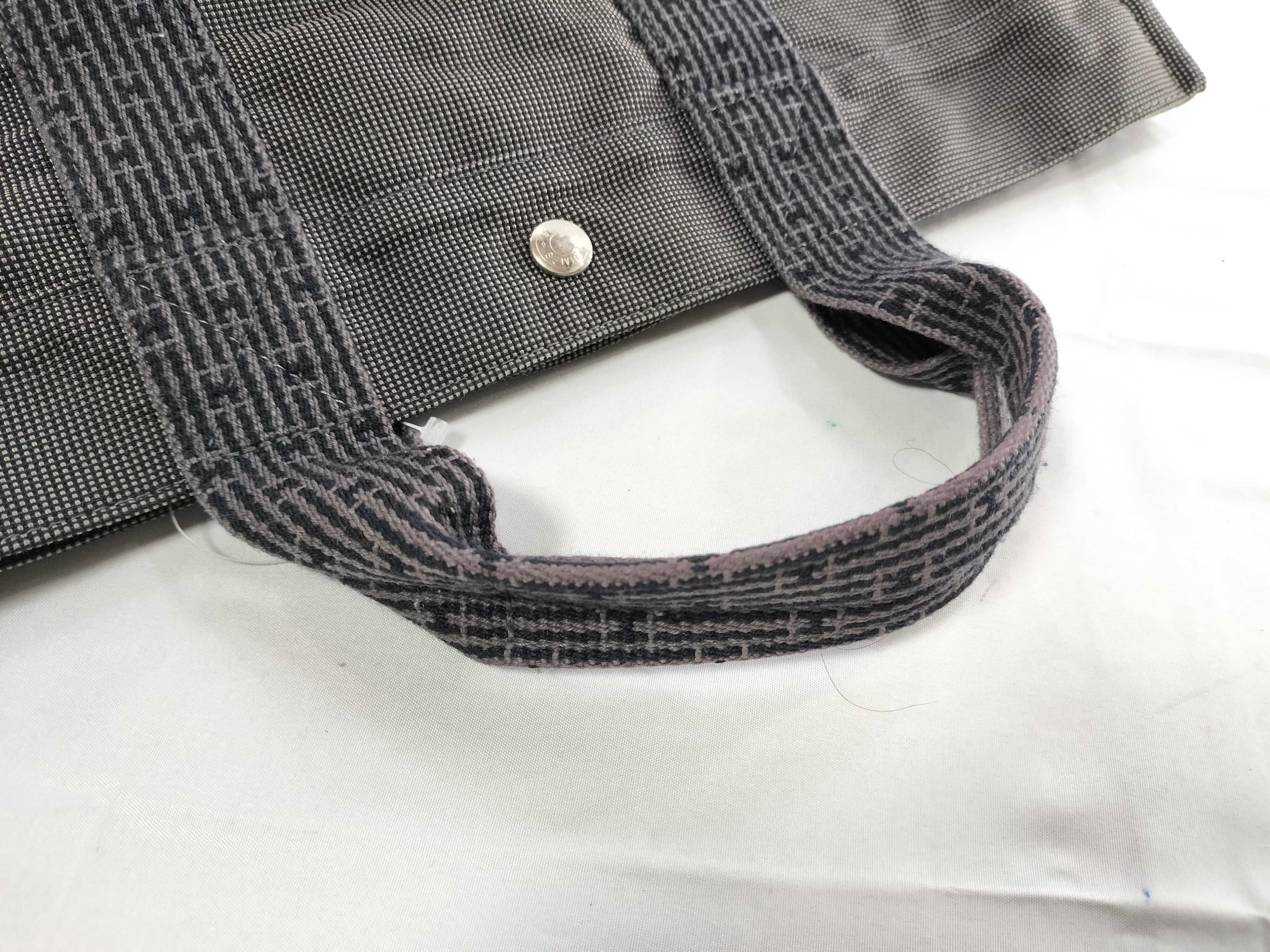 Herline GM Grey Tote Bag — view 3