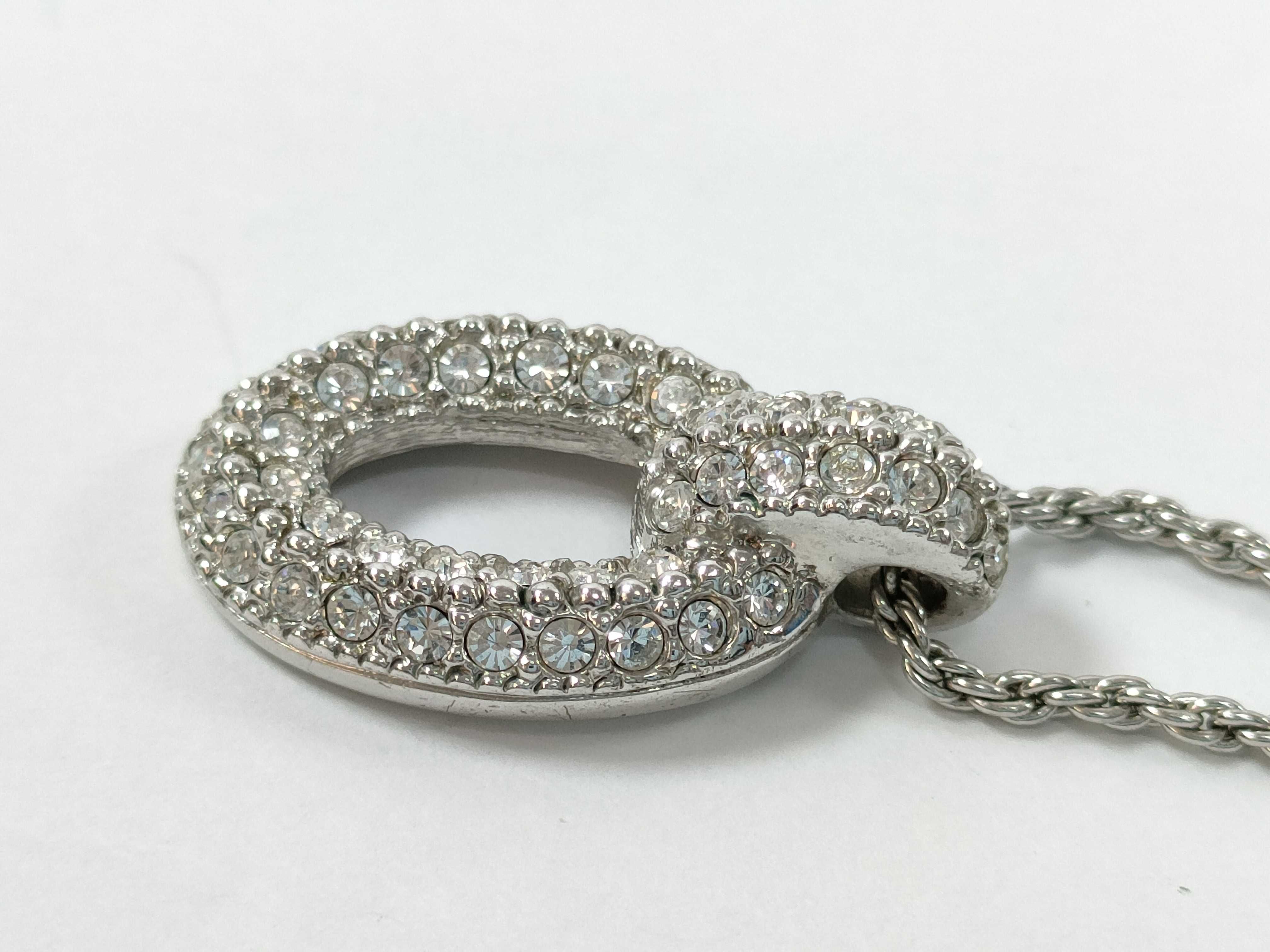 Oval Rhinestone Silver Necklace — view 2