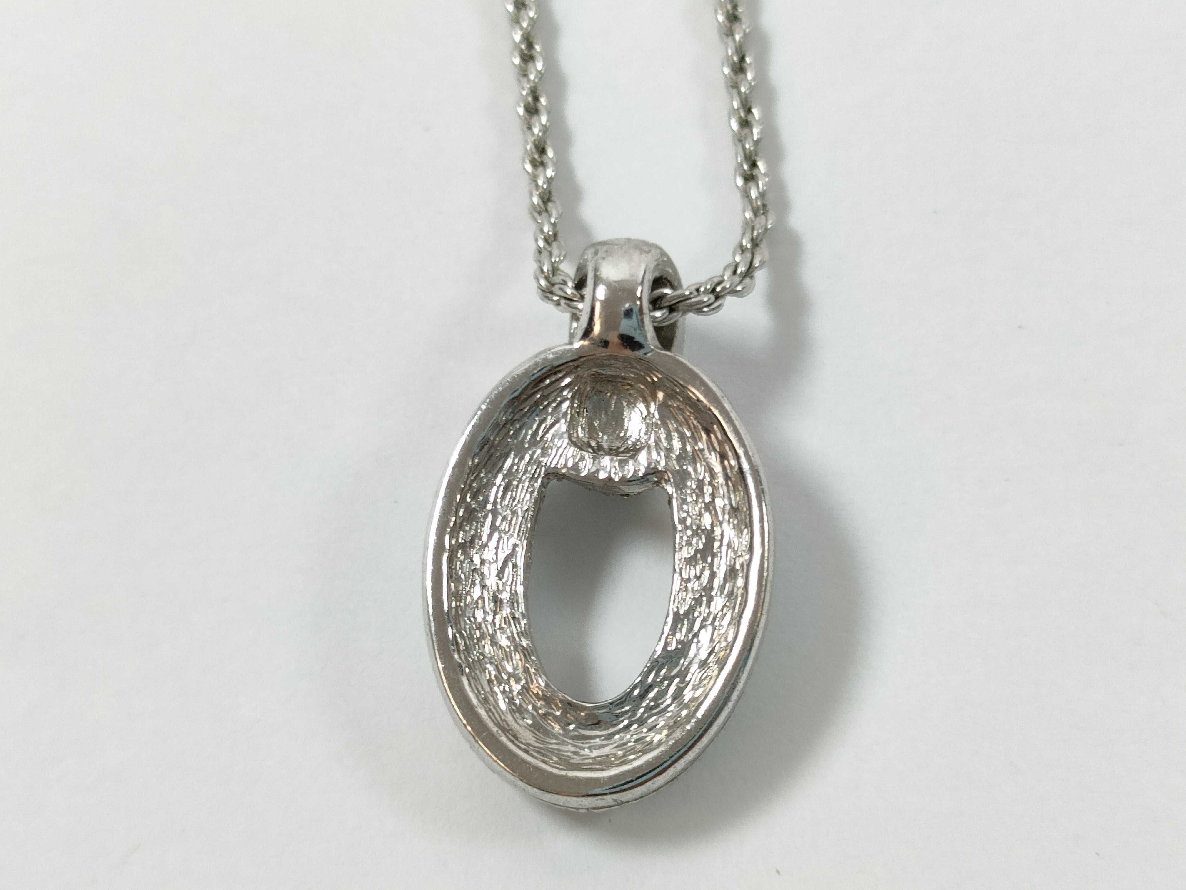 Oval Rhinestone Silver Necklace — view 5