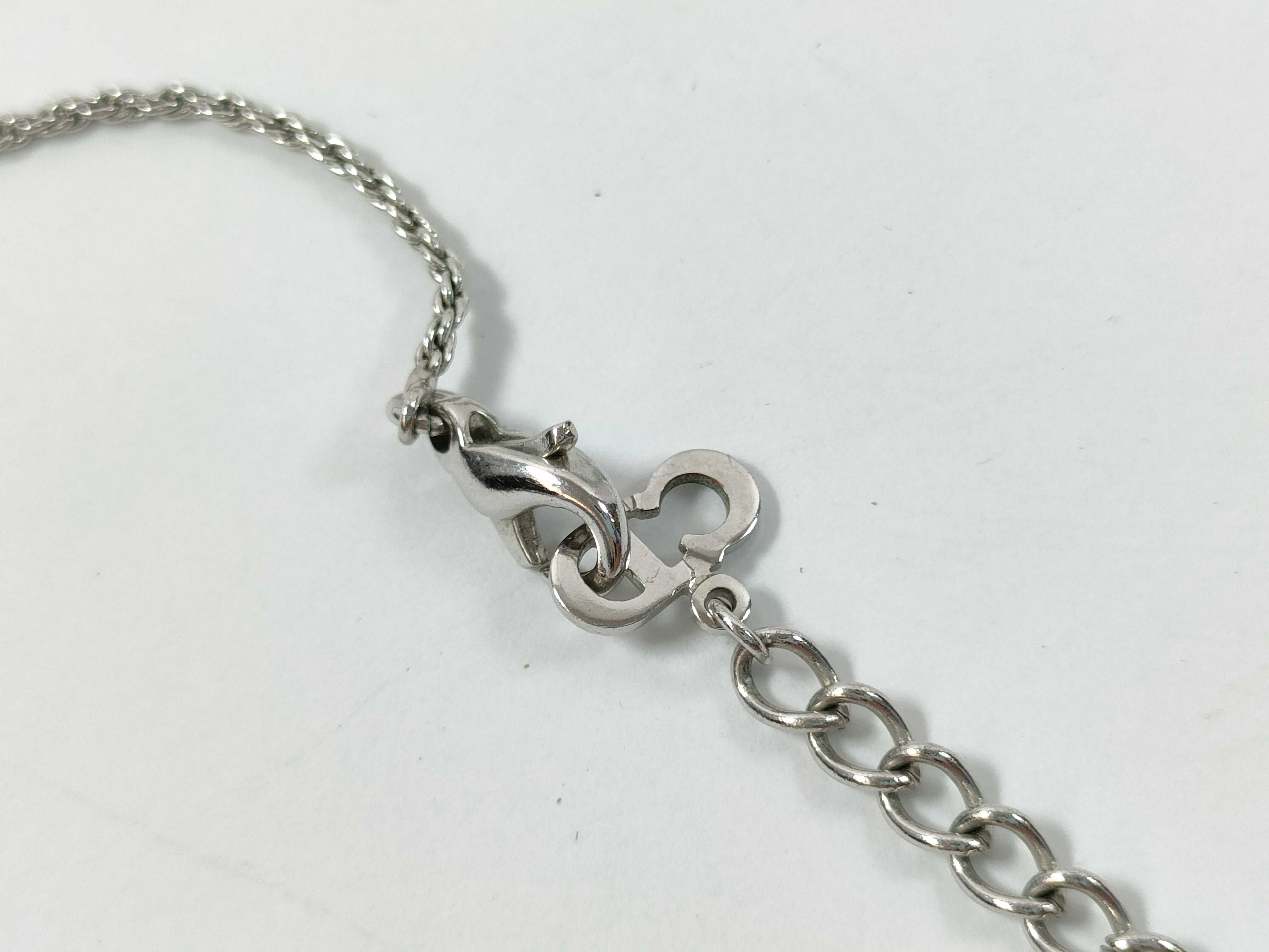 Oval Rhinestone Silver Necklace — view 7