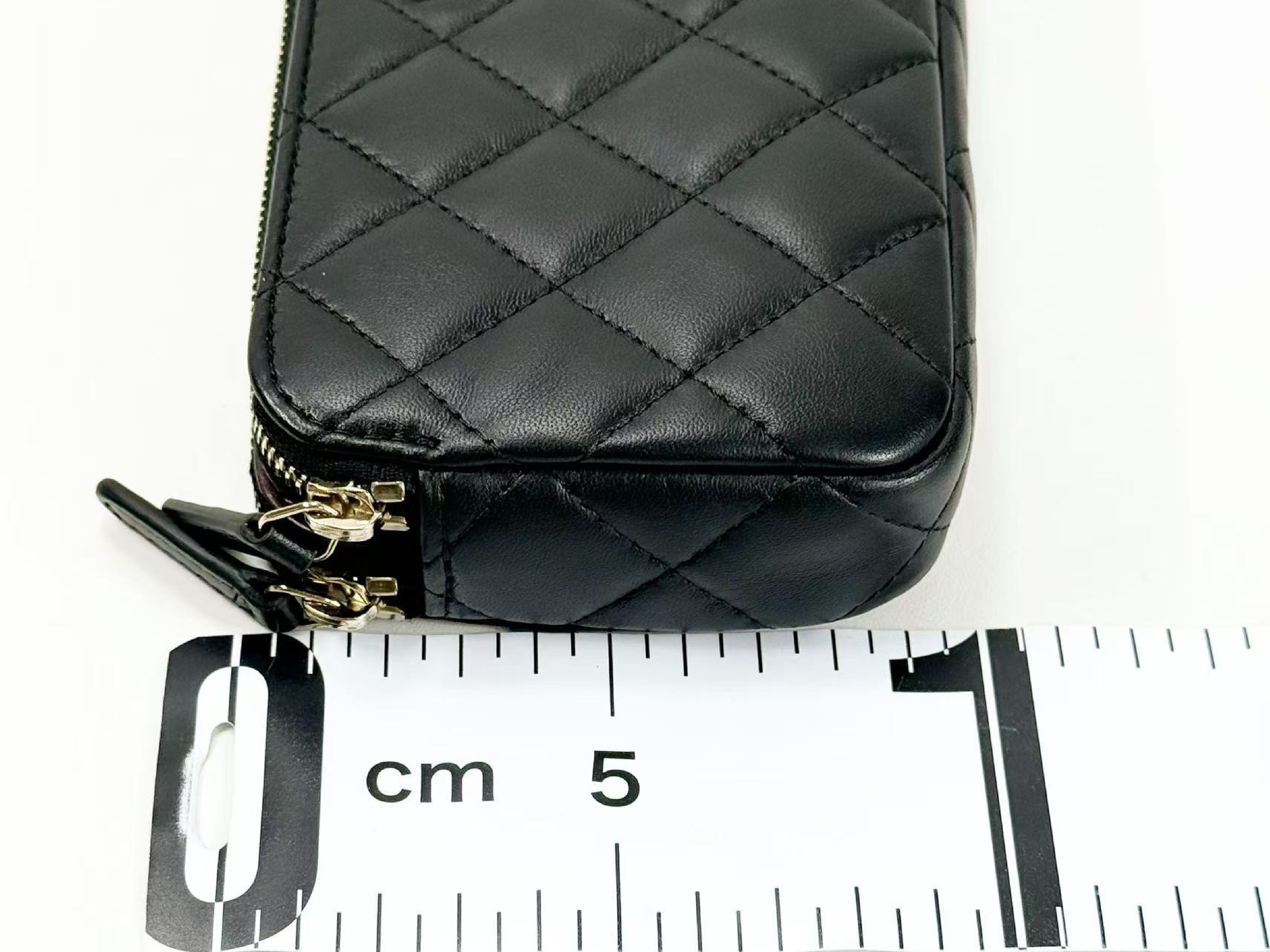 Black Matelassé WOC W19cm approx. 22 series [Includes dust bag, booklet, authenticity card, and seal] Gold hardware Shoulder bag 22774883 — view 5