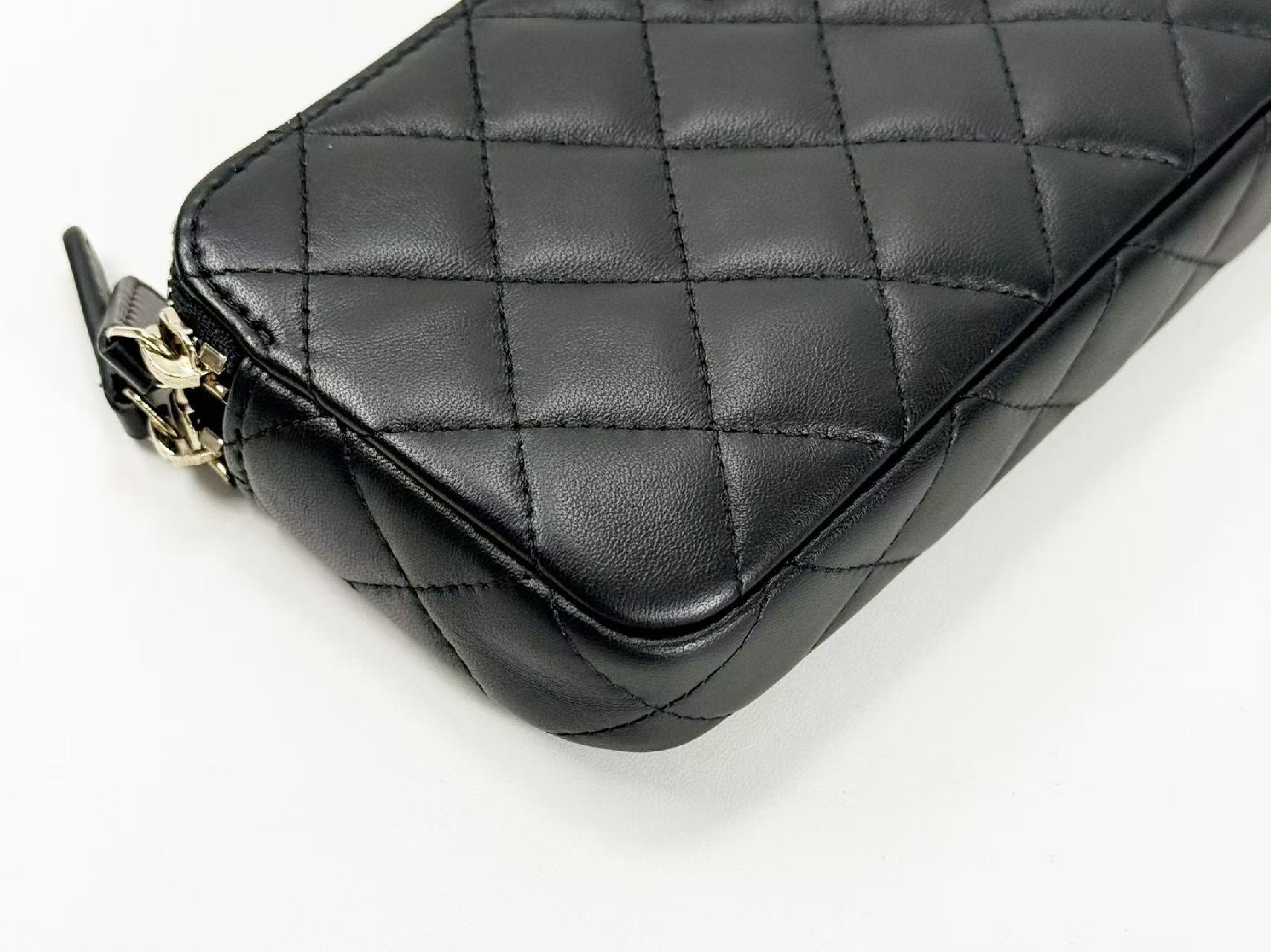Black Matelassé WOC W19cm approx. 22 series [Includes dust bag, booklet, authenticity card, and seal] Gold hardware Shoulder bag 22774883 — view 9