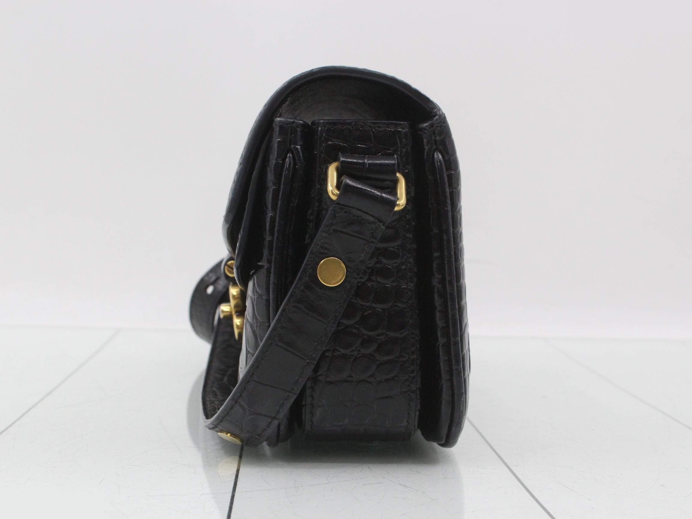 Crocodile-embossed shoulder bag with logo hardware — view 3