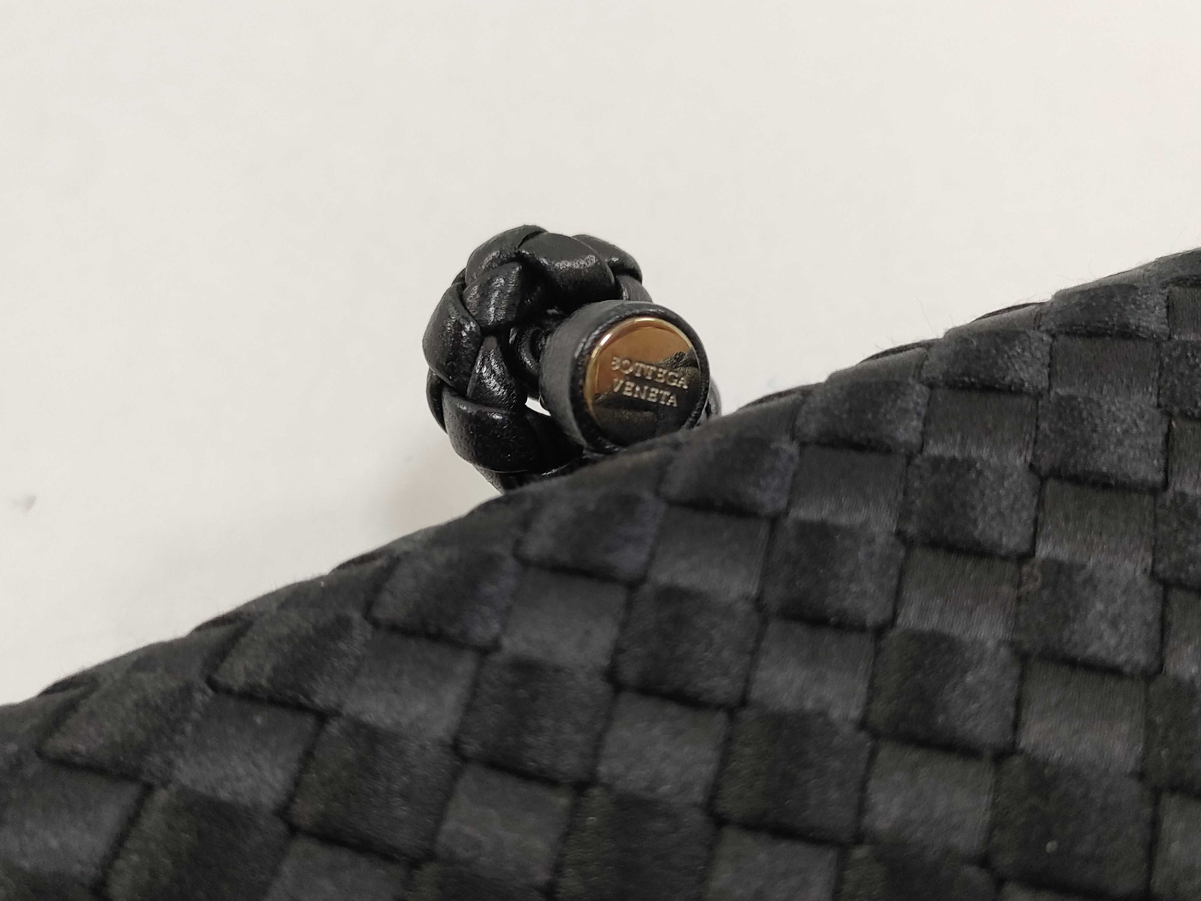 Intrecciato ID- Satin Intrecciato Knot Clutch Bag Black — view 10