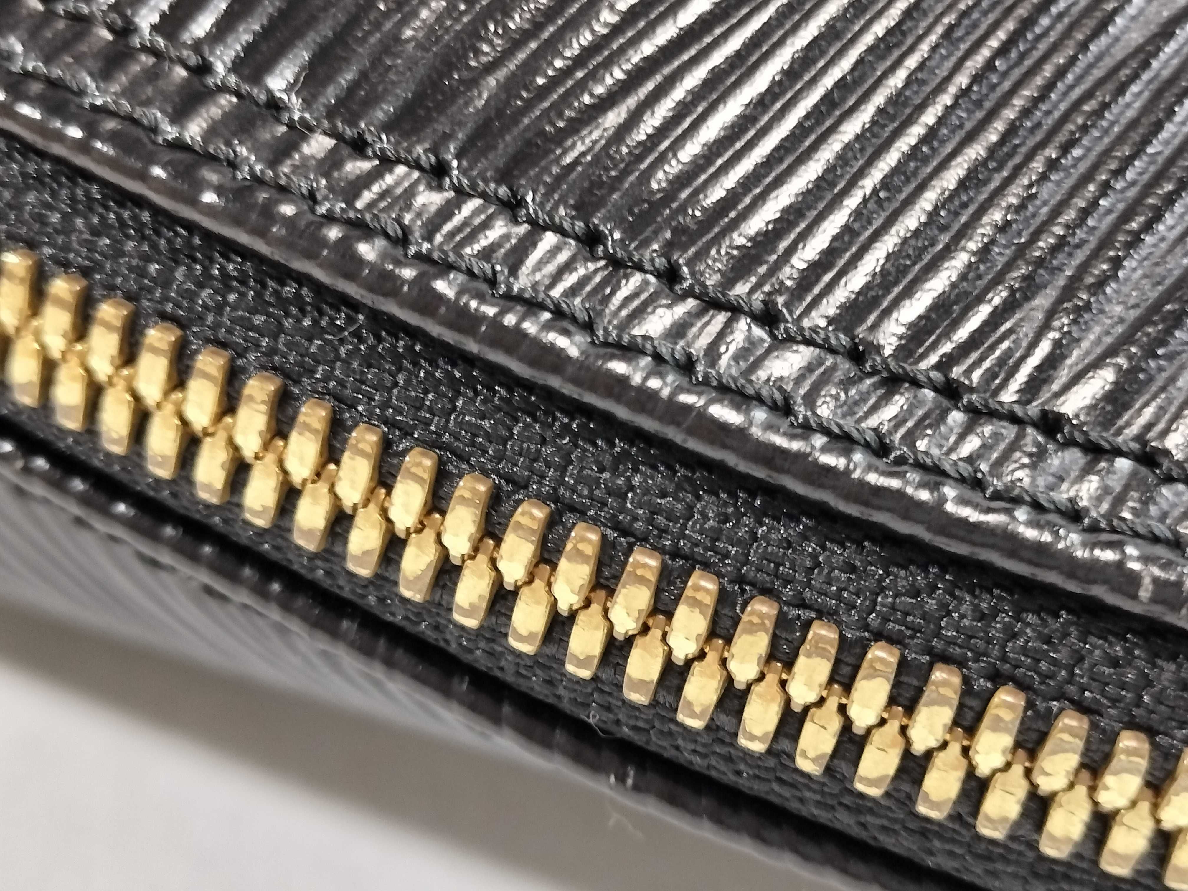 Epi Alma Handbag — view 6