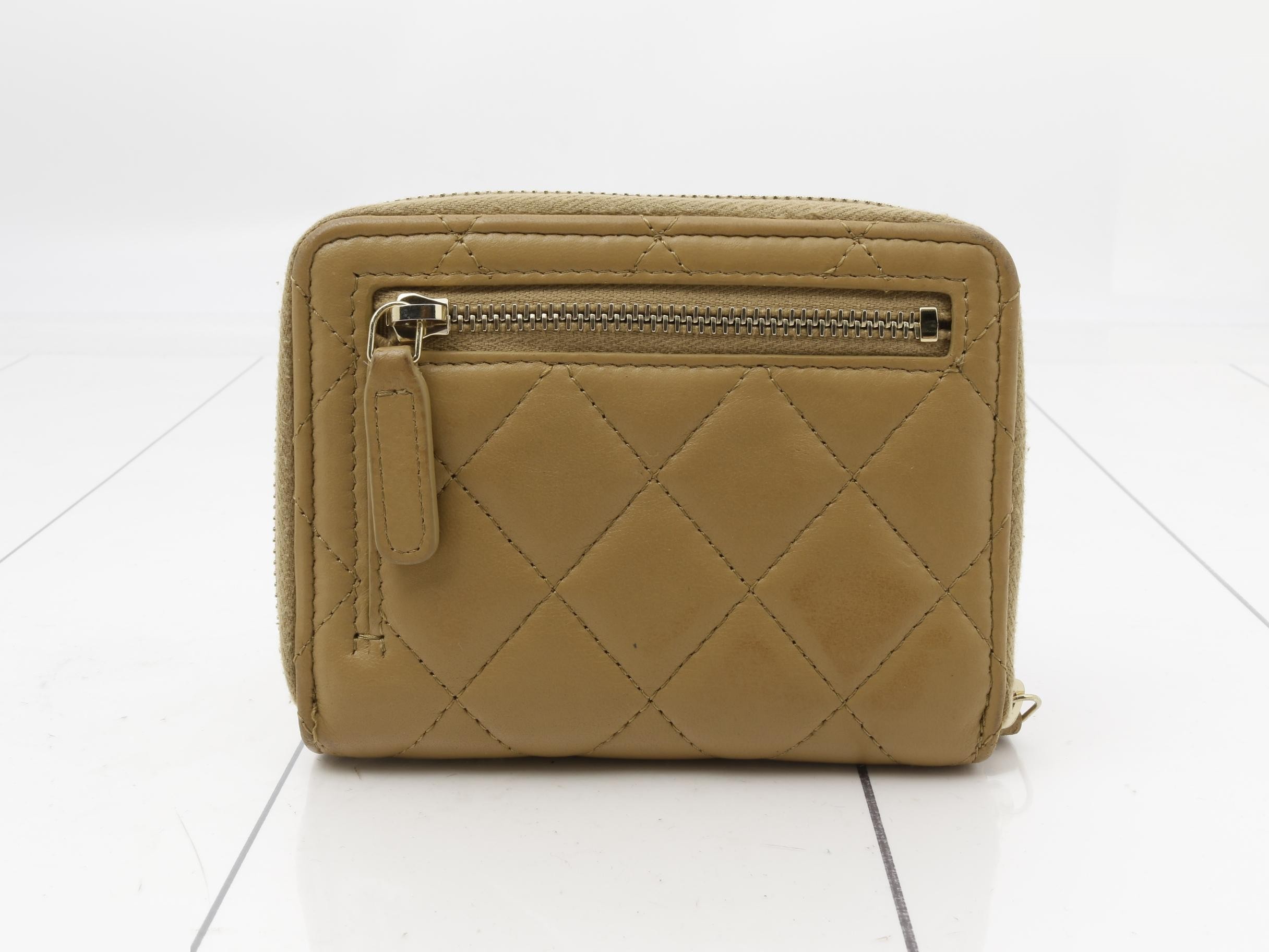 Matelassé wallet, lambskin — view 2
