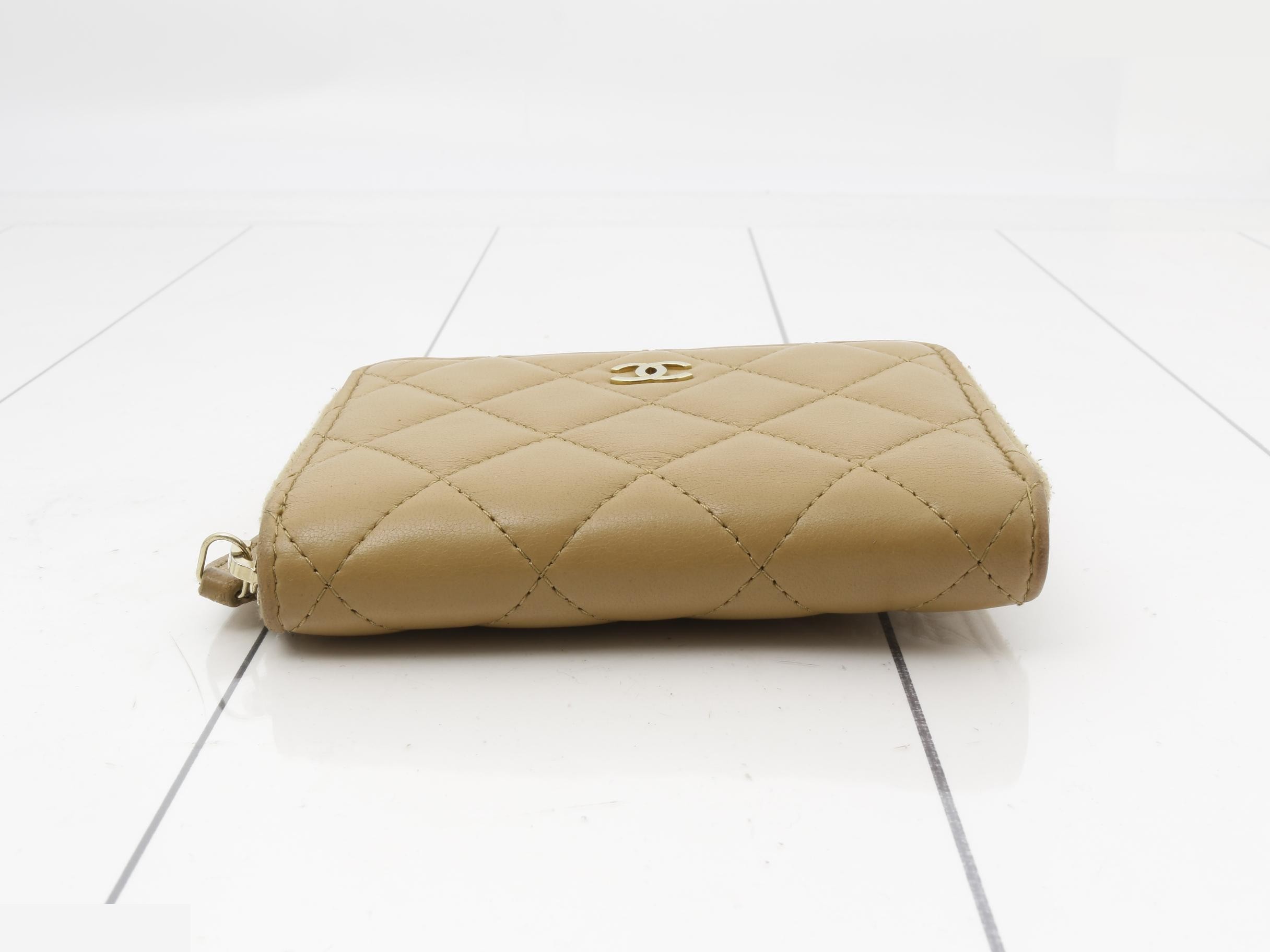 Matelassé wallet, lambskin — view 3