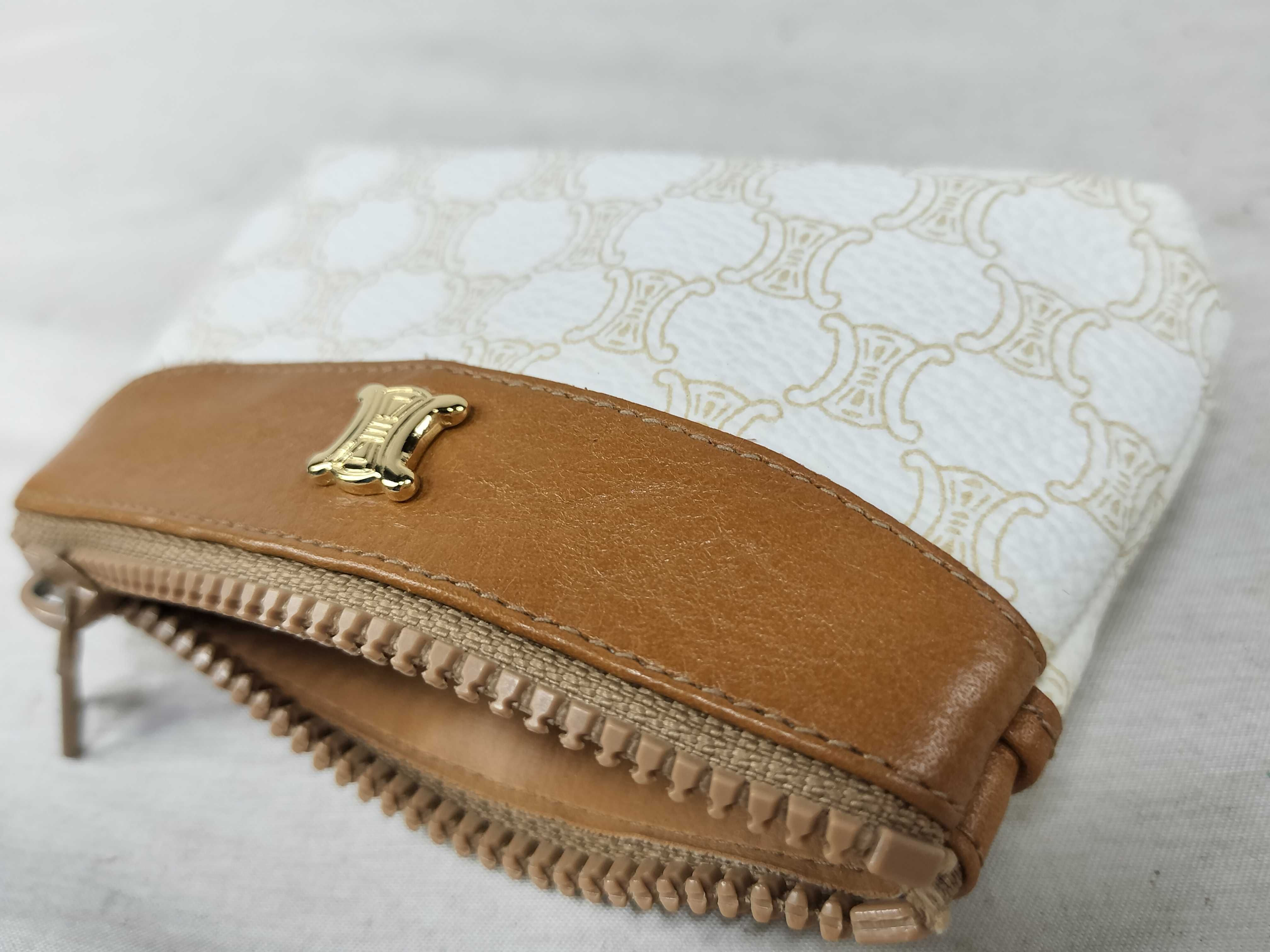 Coin Case — view 12
