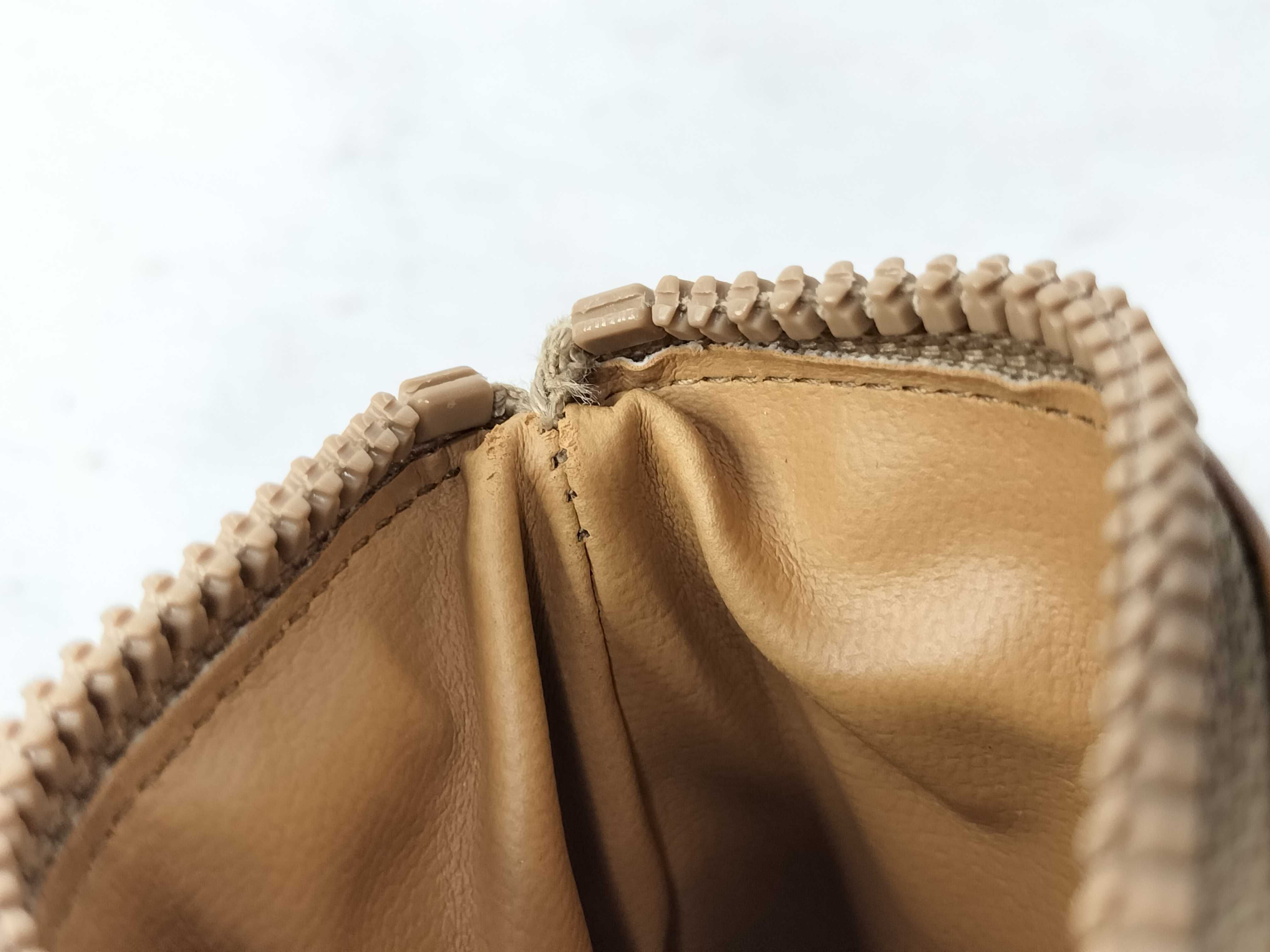 Coin Case — view 9
