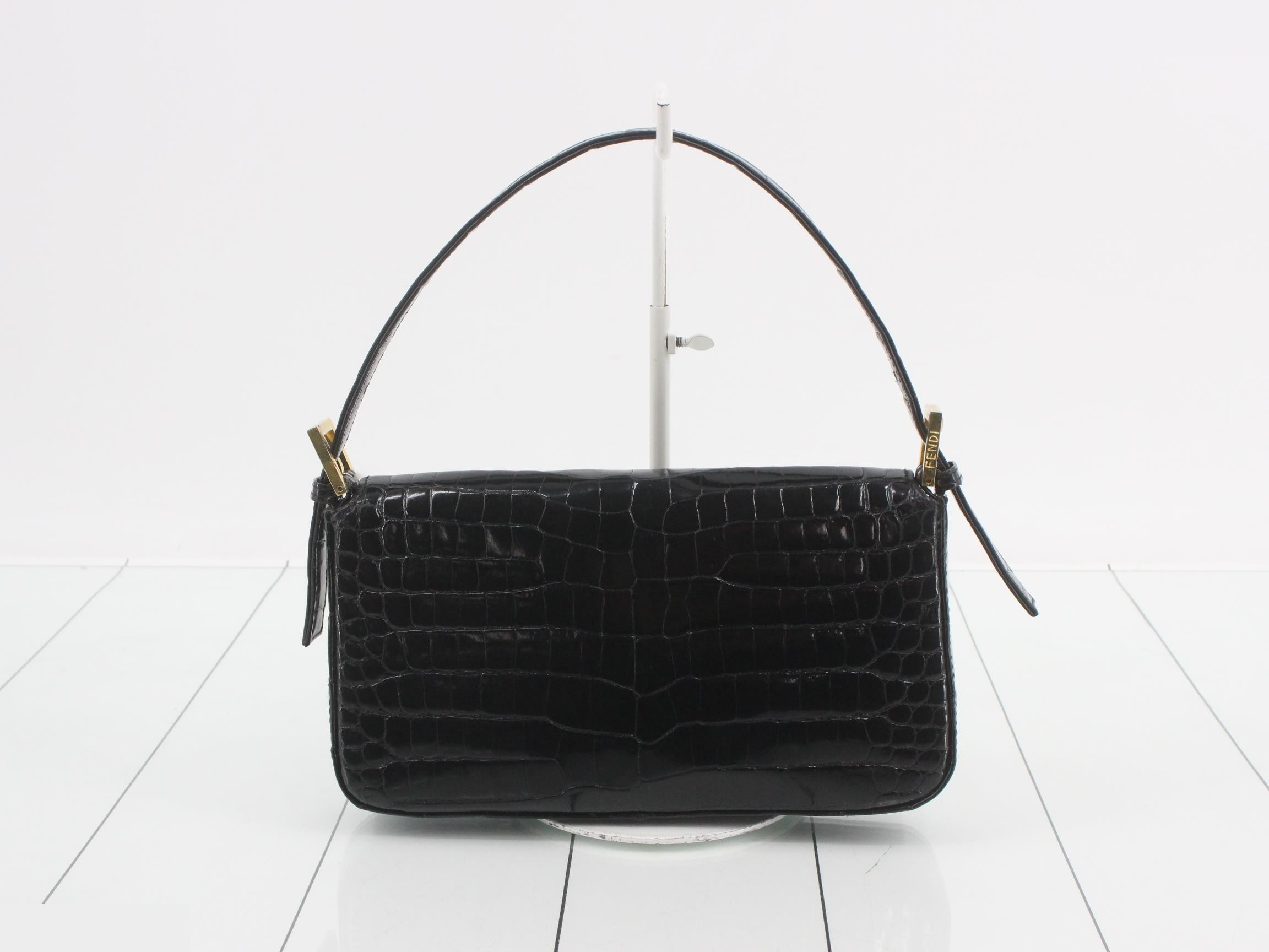 Mamma Bucket Crocodile — view 2