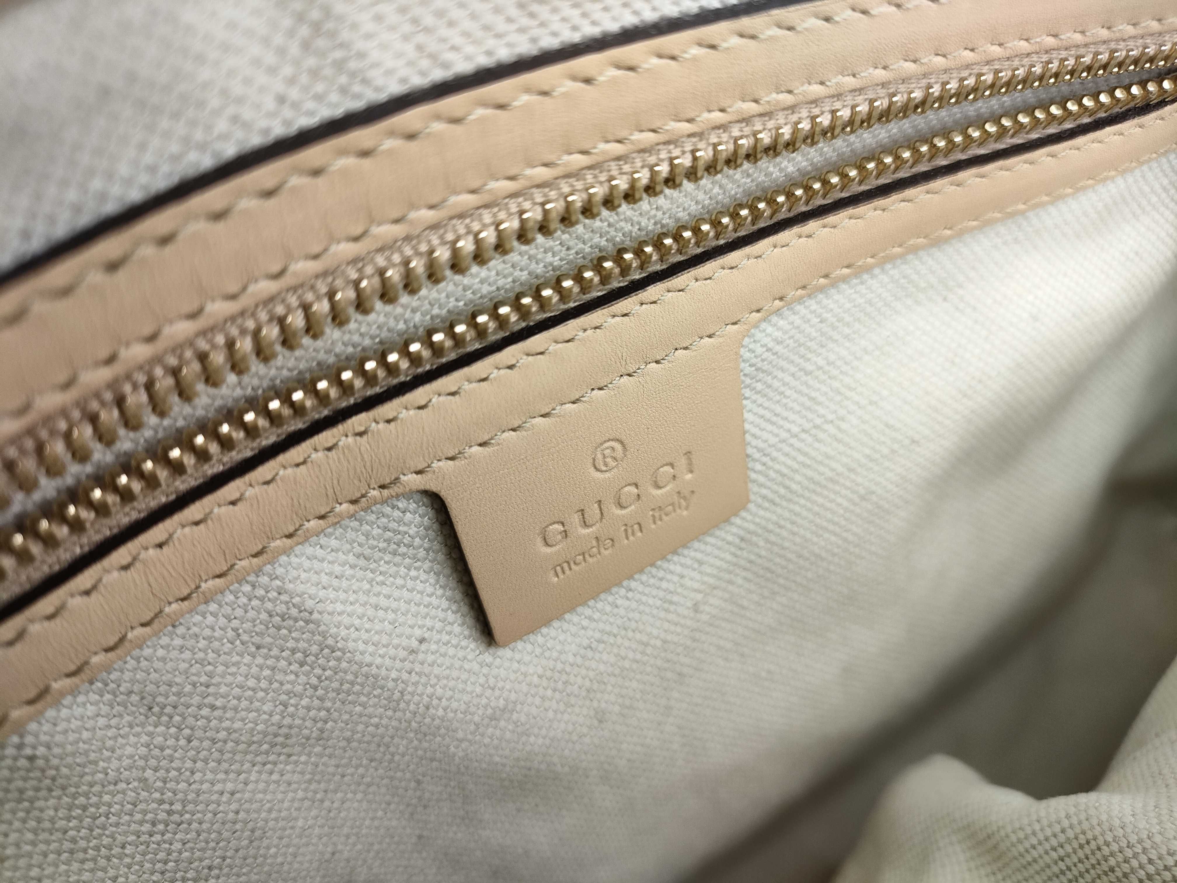 GG Canvas Gucci Lovely Handbag — view 12