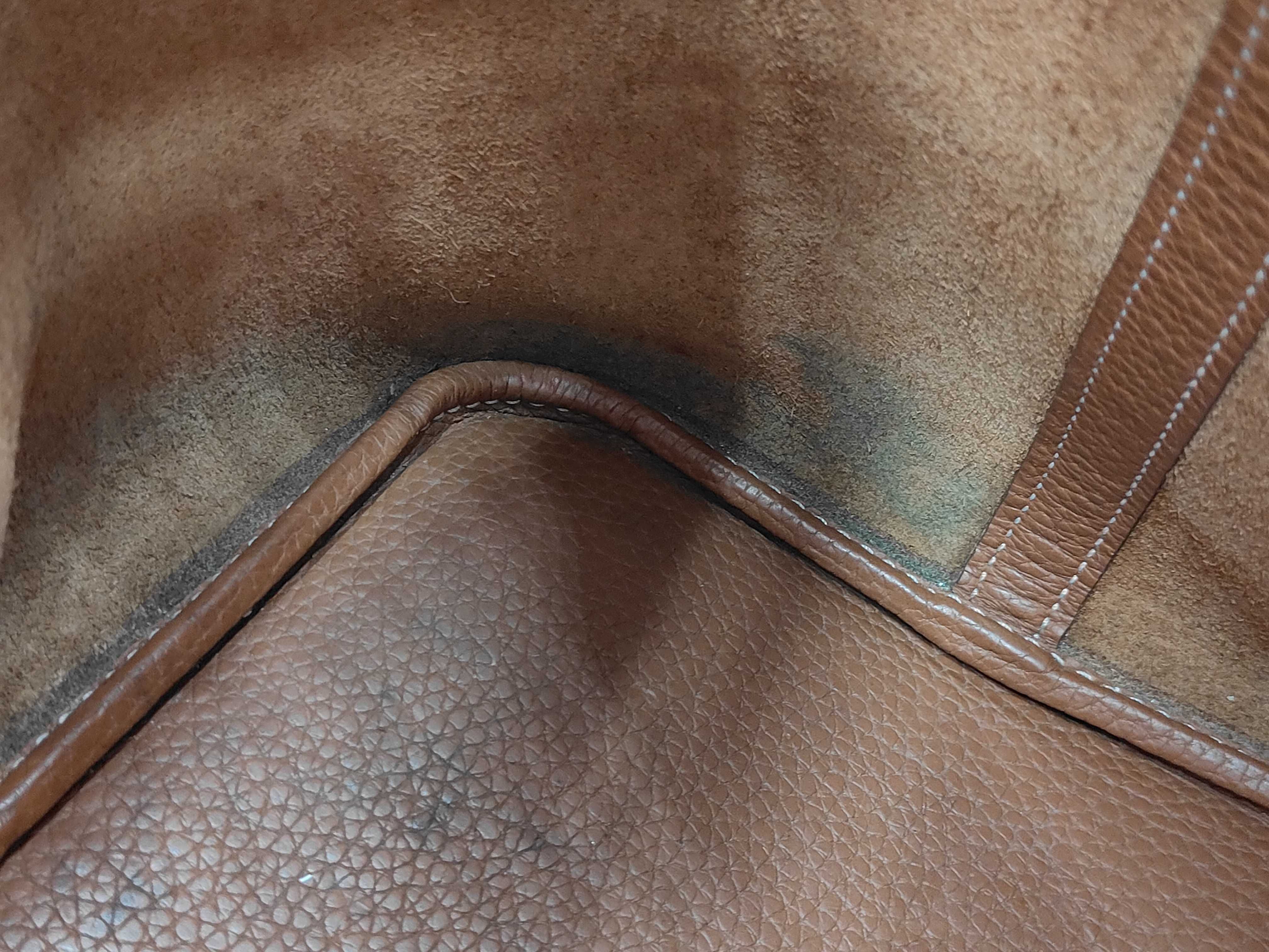 Picotin Lock MM Taurillon Leather Gold Silver Hardware T Stamp Handbag — view 12