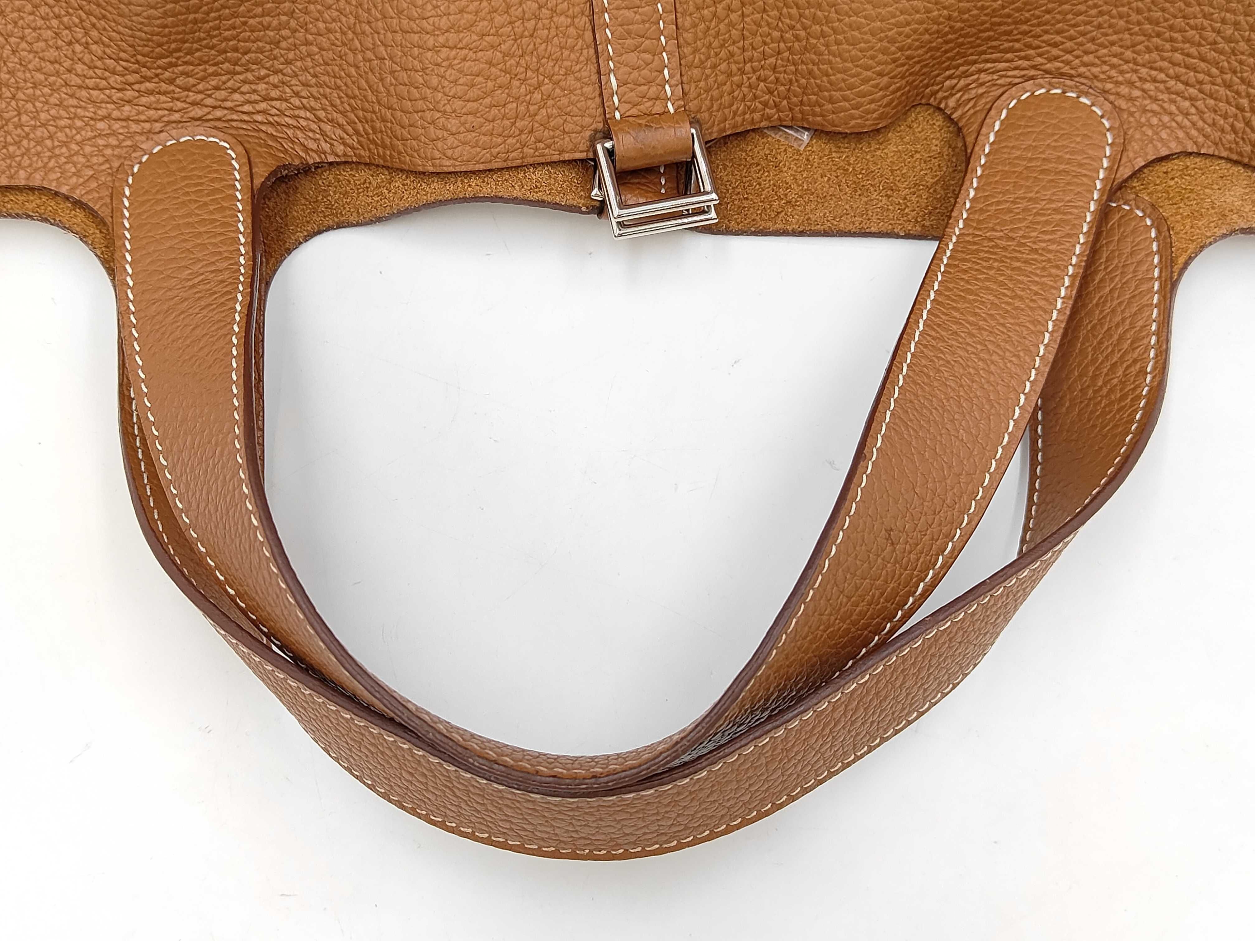 Picotin Lock MM Taurillon Leather Gold Silver Hardware T Stamp Handbag — view 5