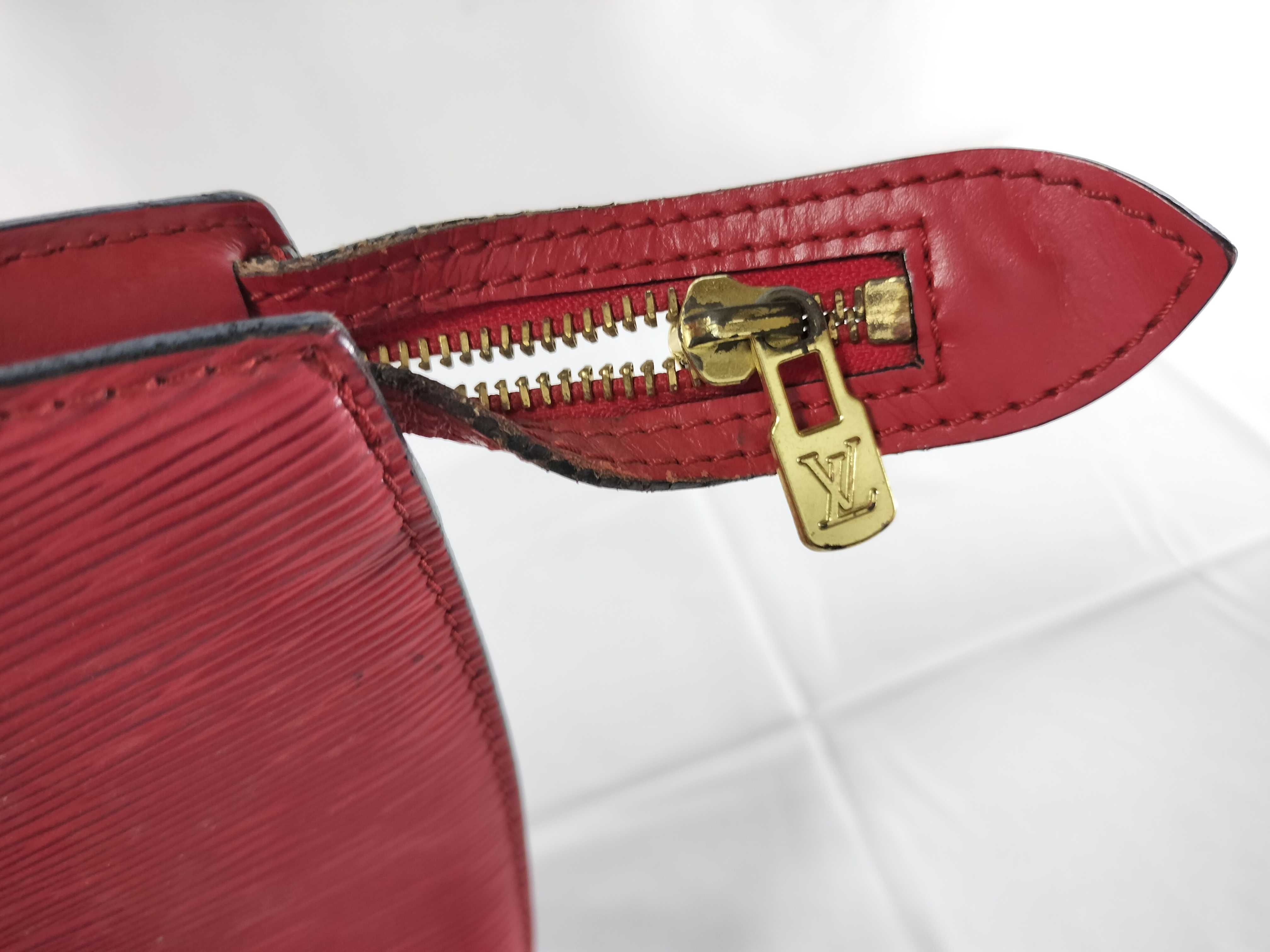 Epi Saint Jacques Epi Red M52267 Tote Bag — view 14