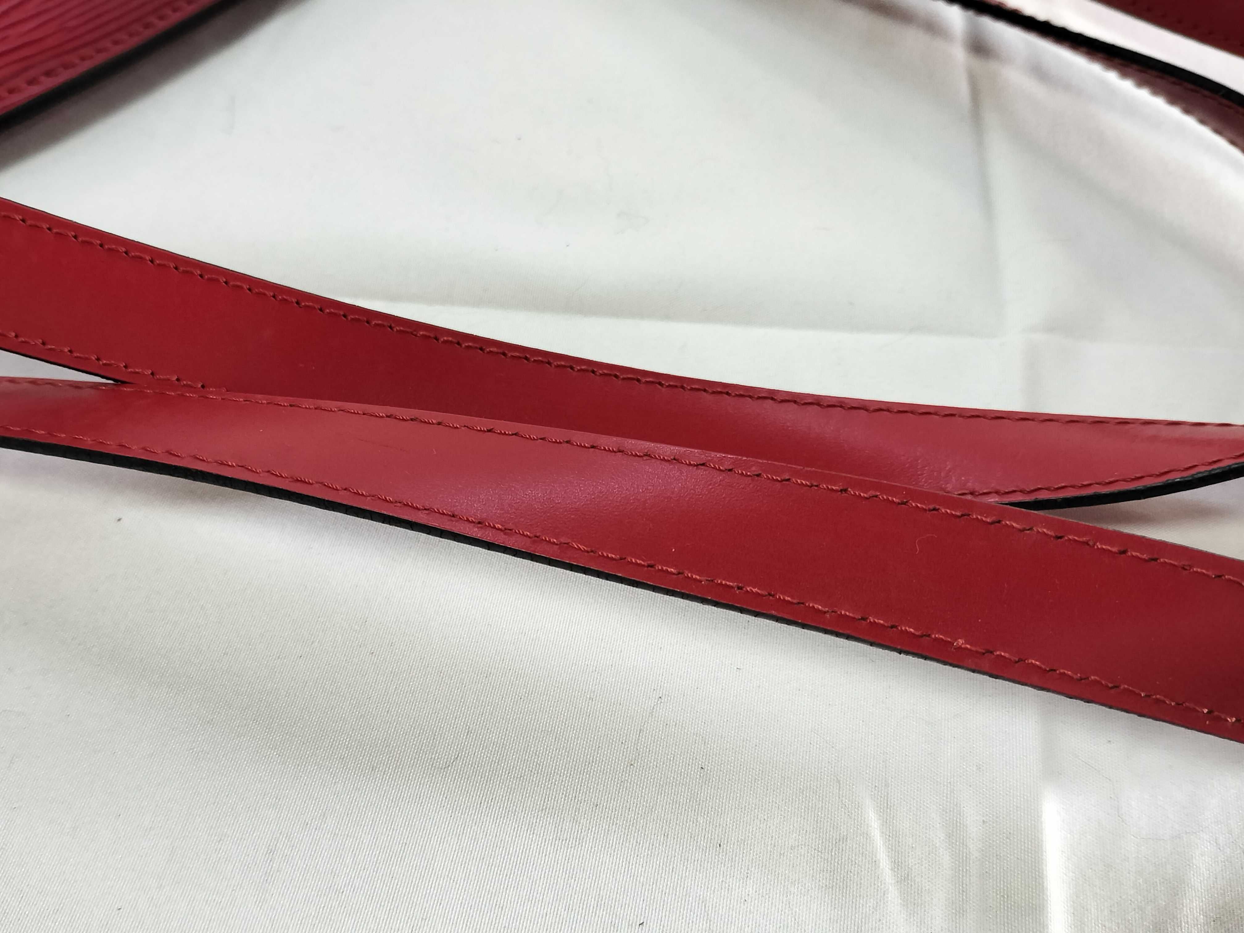 Epi Saint Jacques Epi Red M52267 Tote Bag — view 4