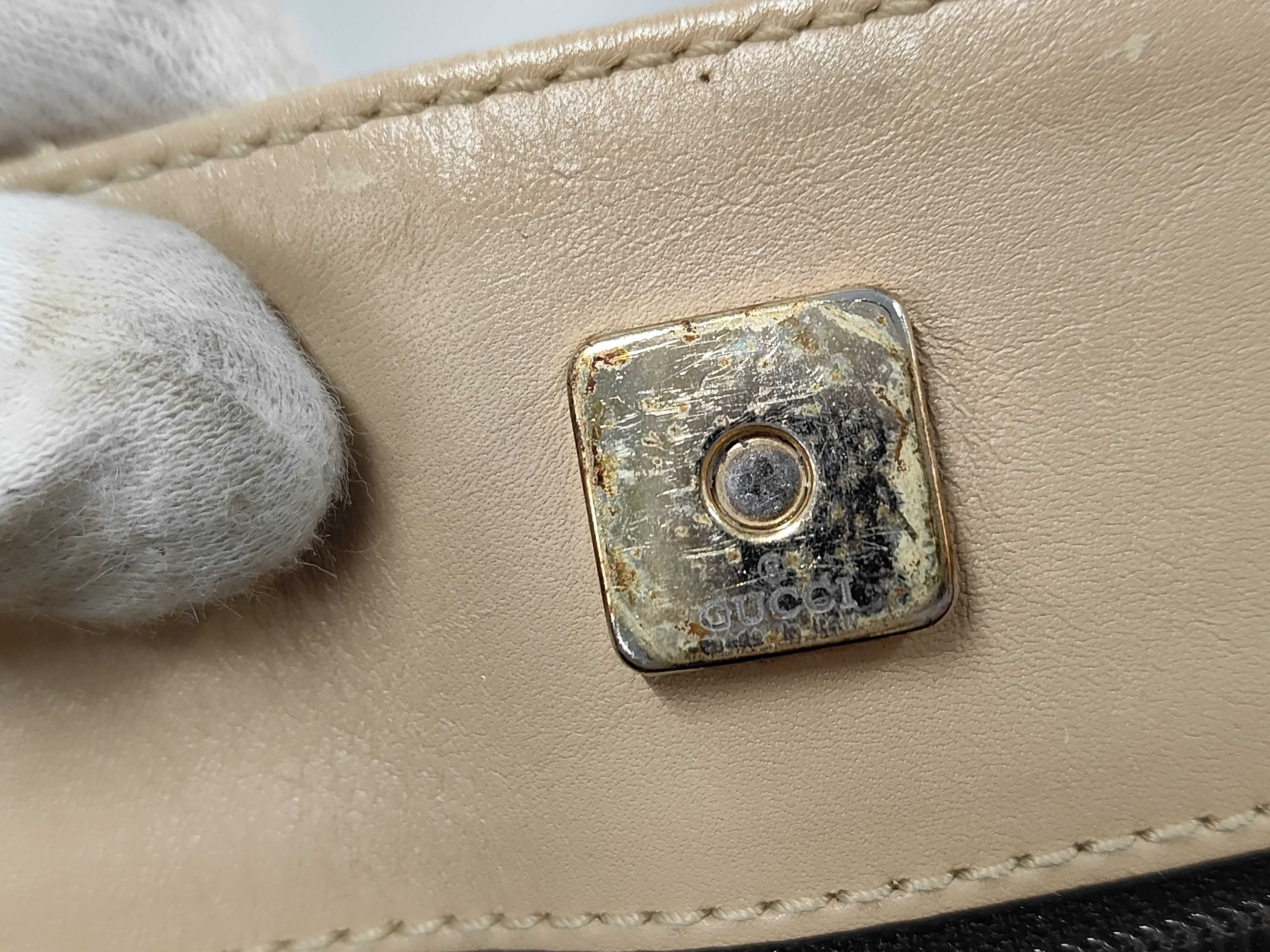 GG Canvas Gucci 33900 GG Canvas Logo One Shoulder Bag — view 10