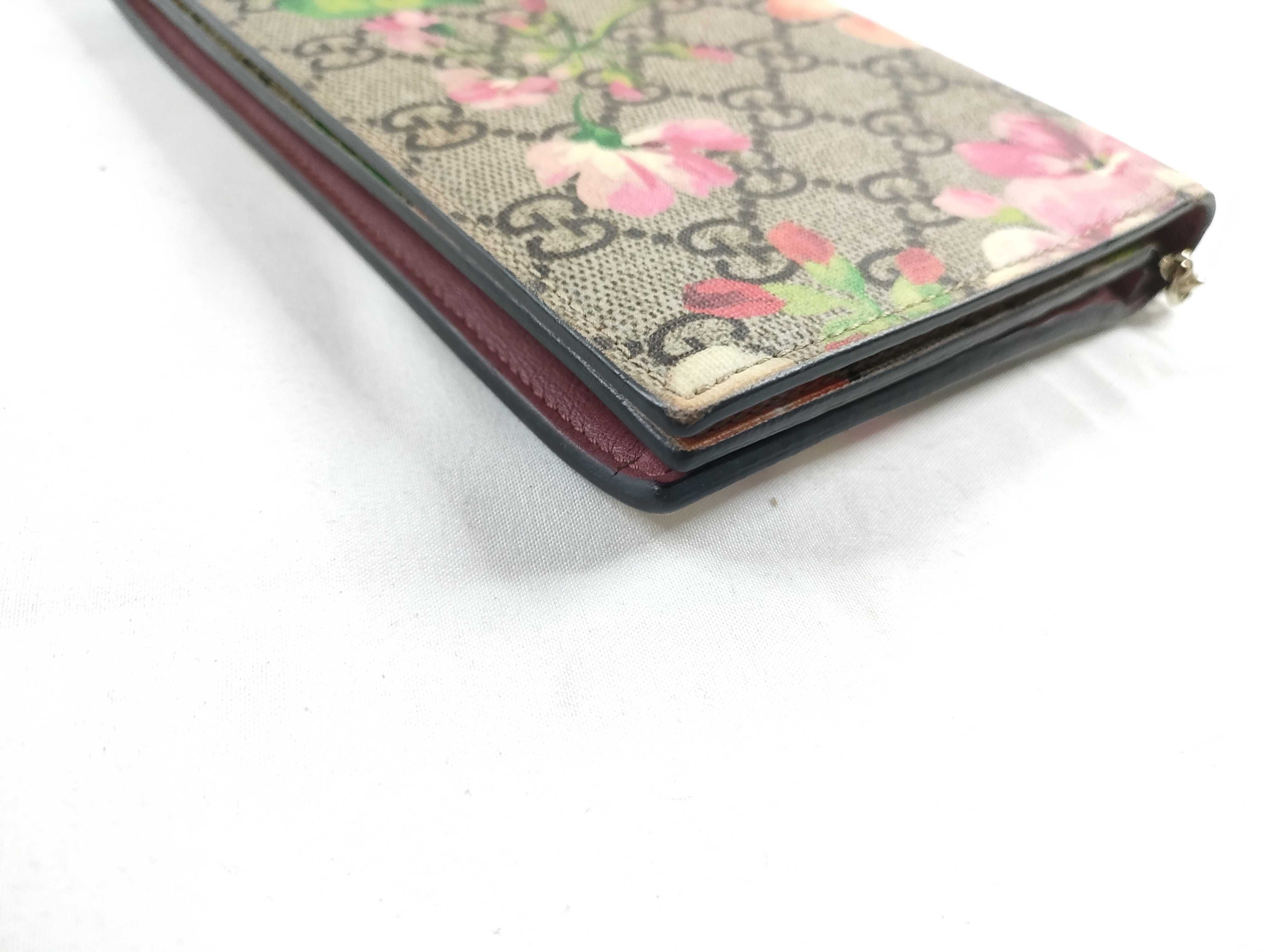 GG Canvas Wallet Chain Shoulder Bag — view 5