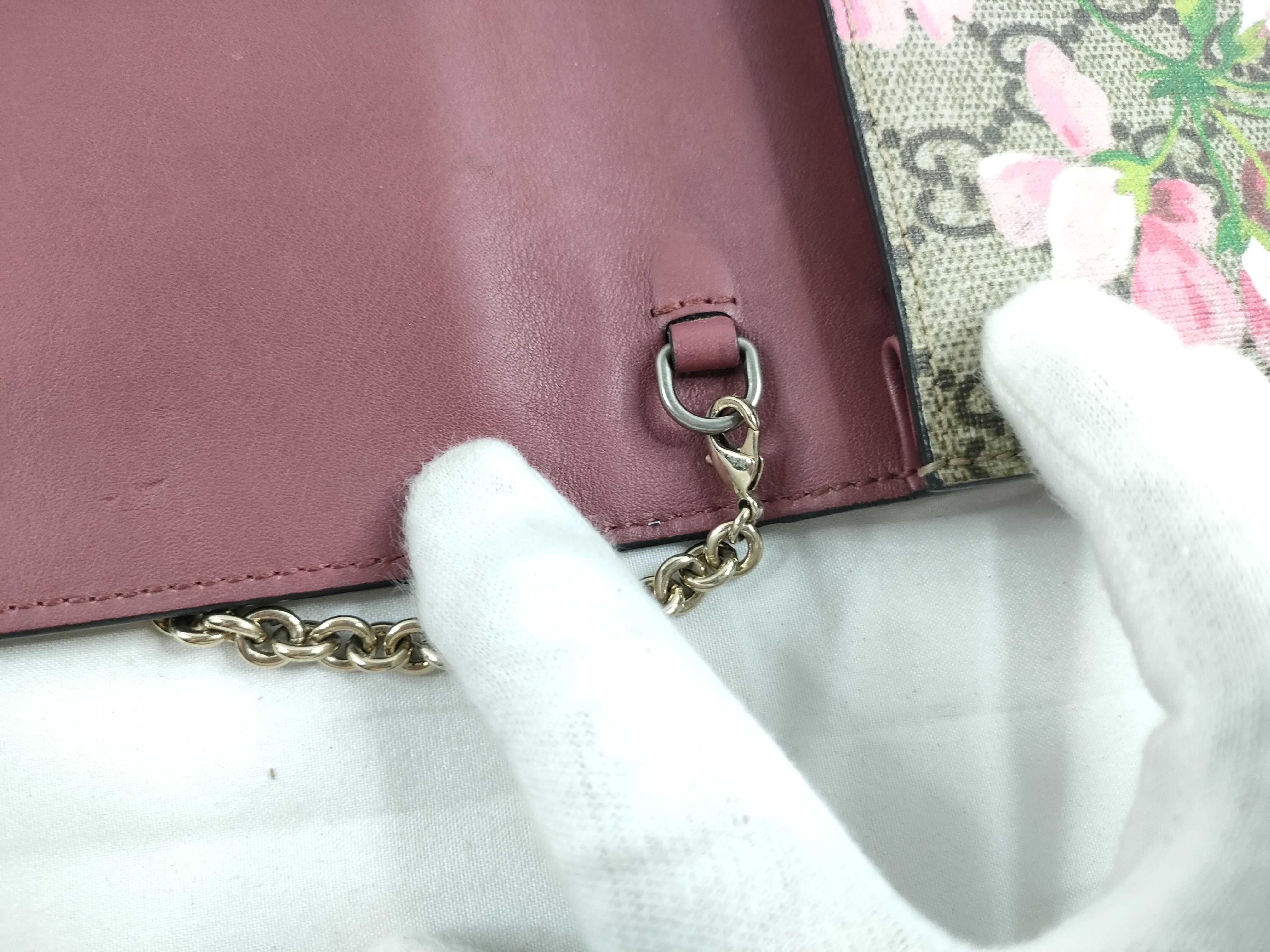 GG Canvas Wallet Chain Shoulder Bag — view 9