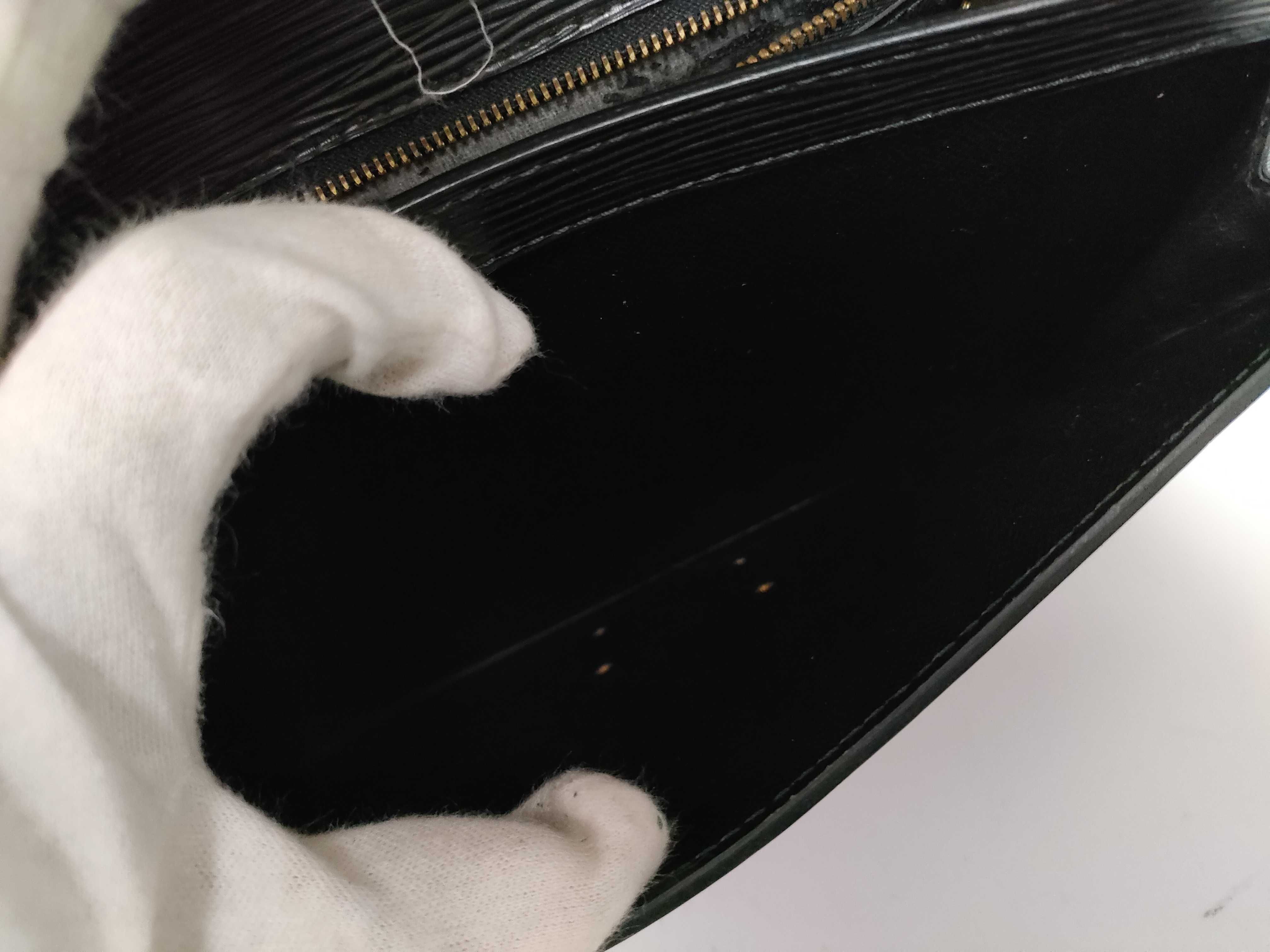Epi Leather Second Bag — view 15