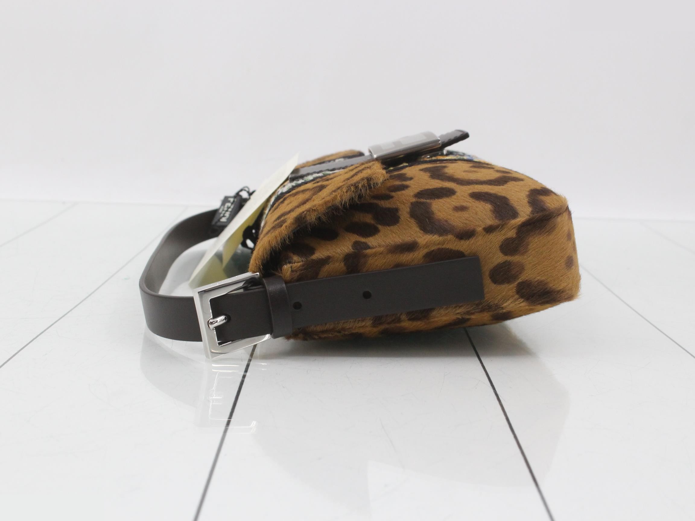 leopard print calfskin Mamma Bucket bag with flower embroidery. — view 4