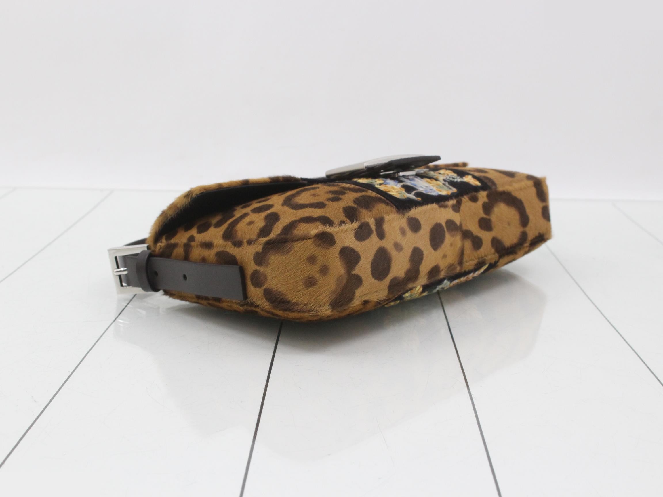 leopard print calfskin Mamma Bucket bag with flower embroidery. — view 5