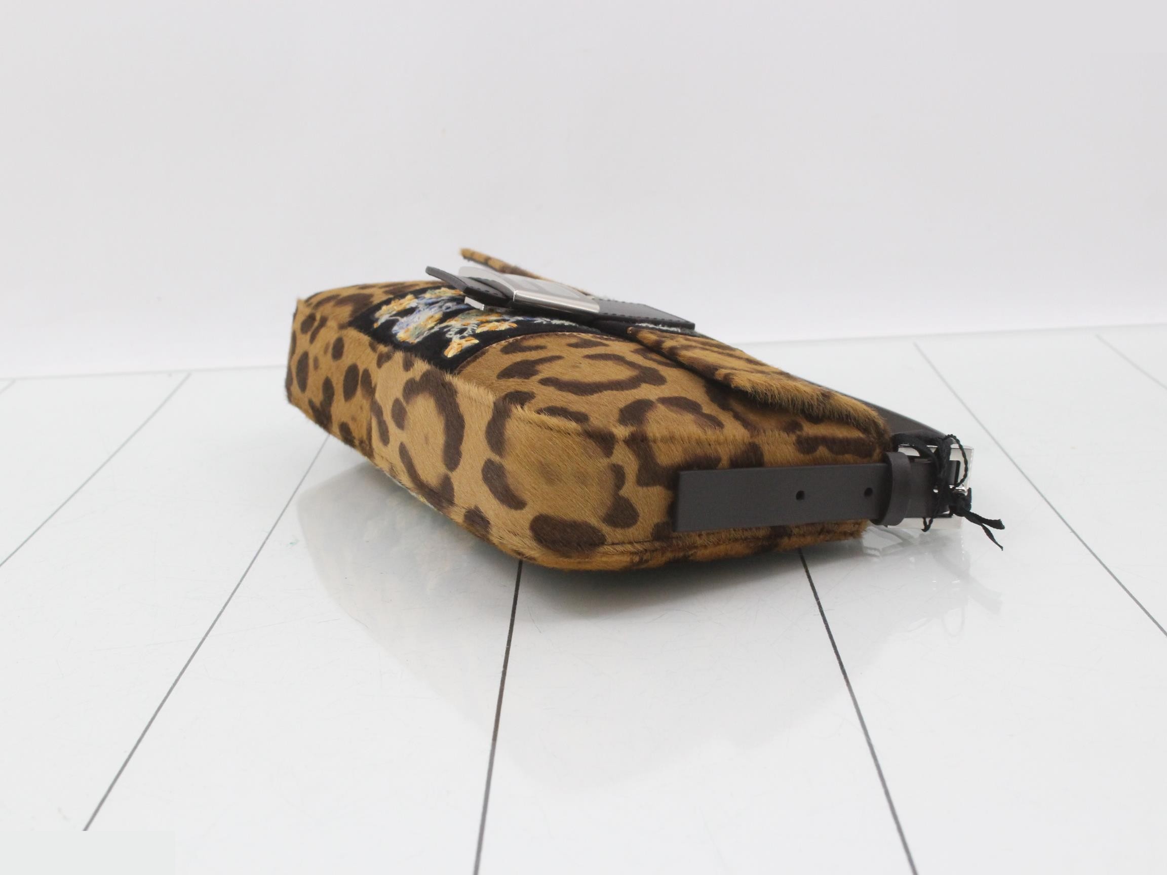 leopard print calfskin Mamma Bucket bag with flower embroidery. — view 6