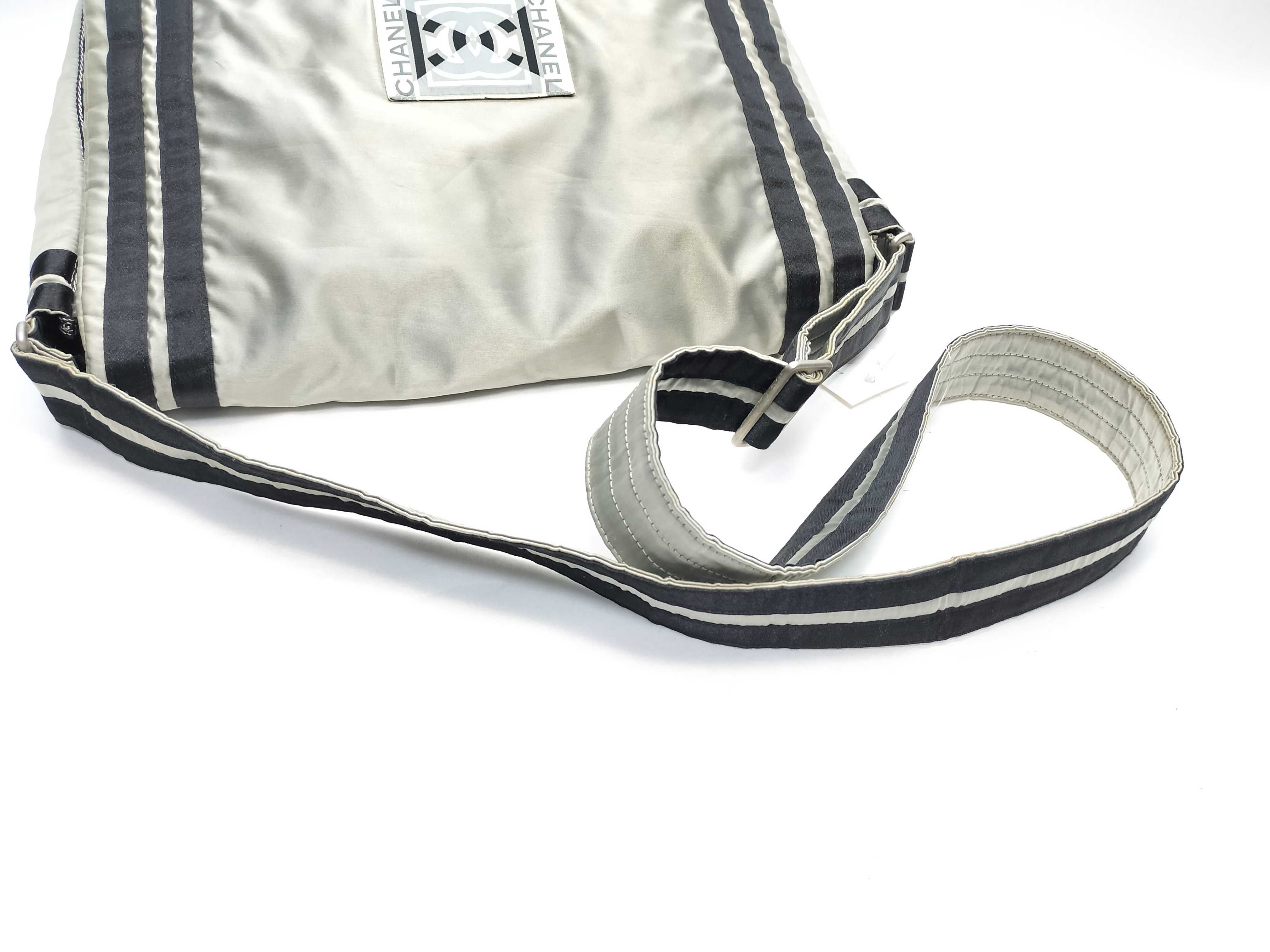 Sport Nylon Messenger Bag, Gray Shoulder Bag — view 5