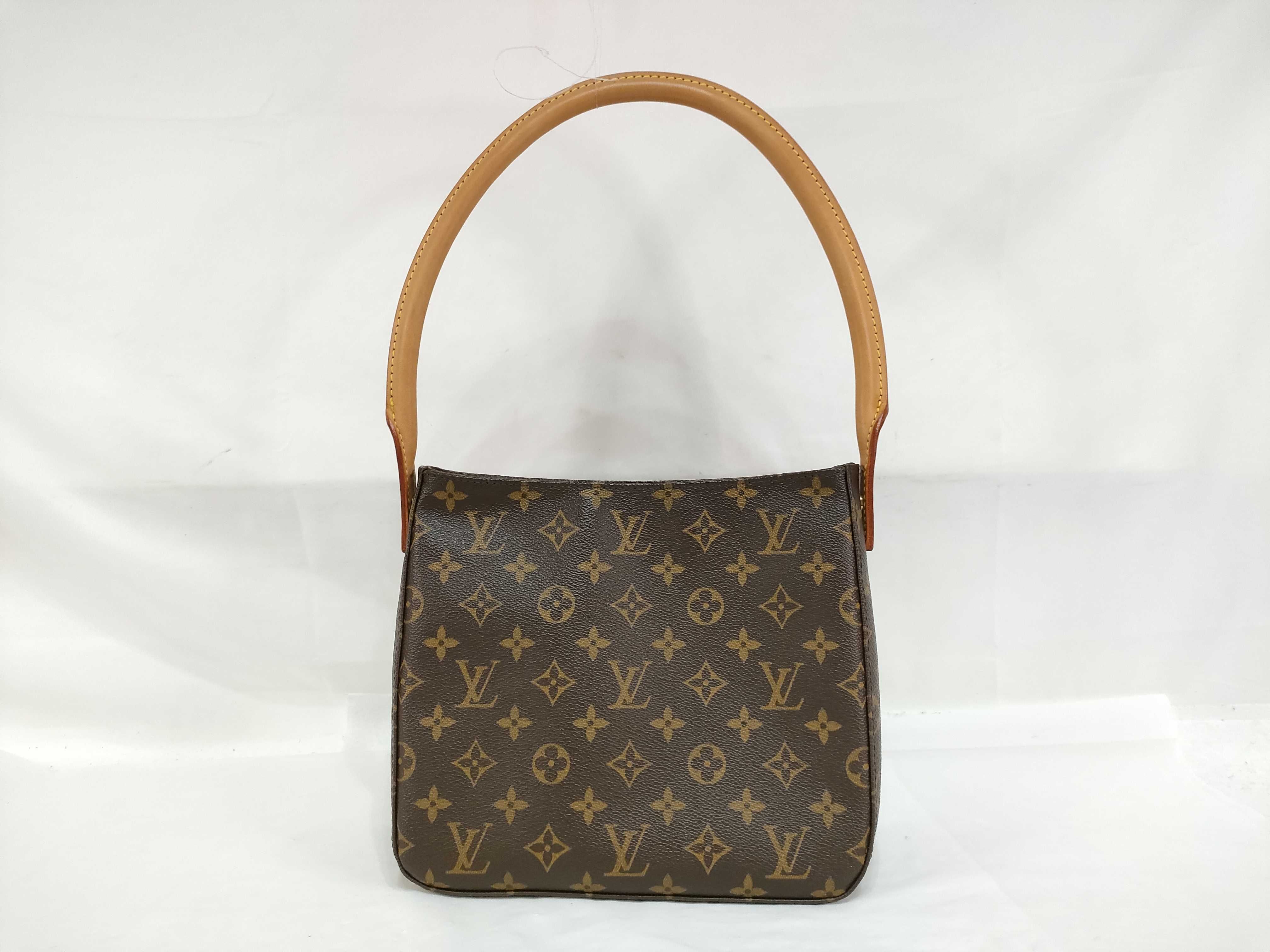 Monogram M51146 Looping MM Handbag