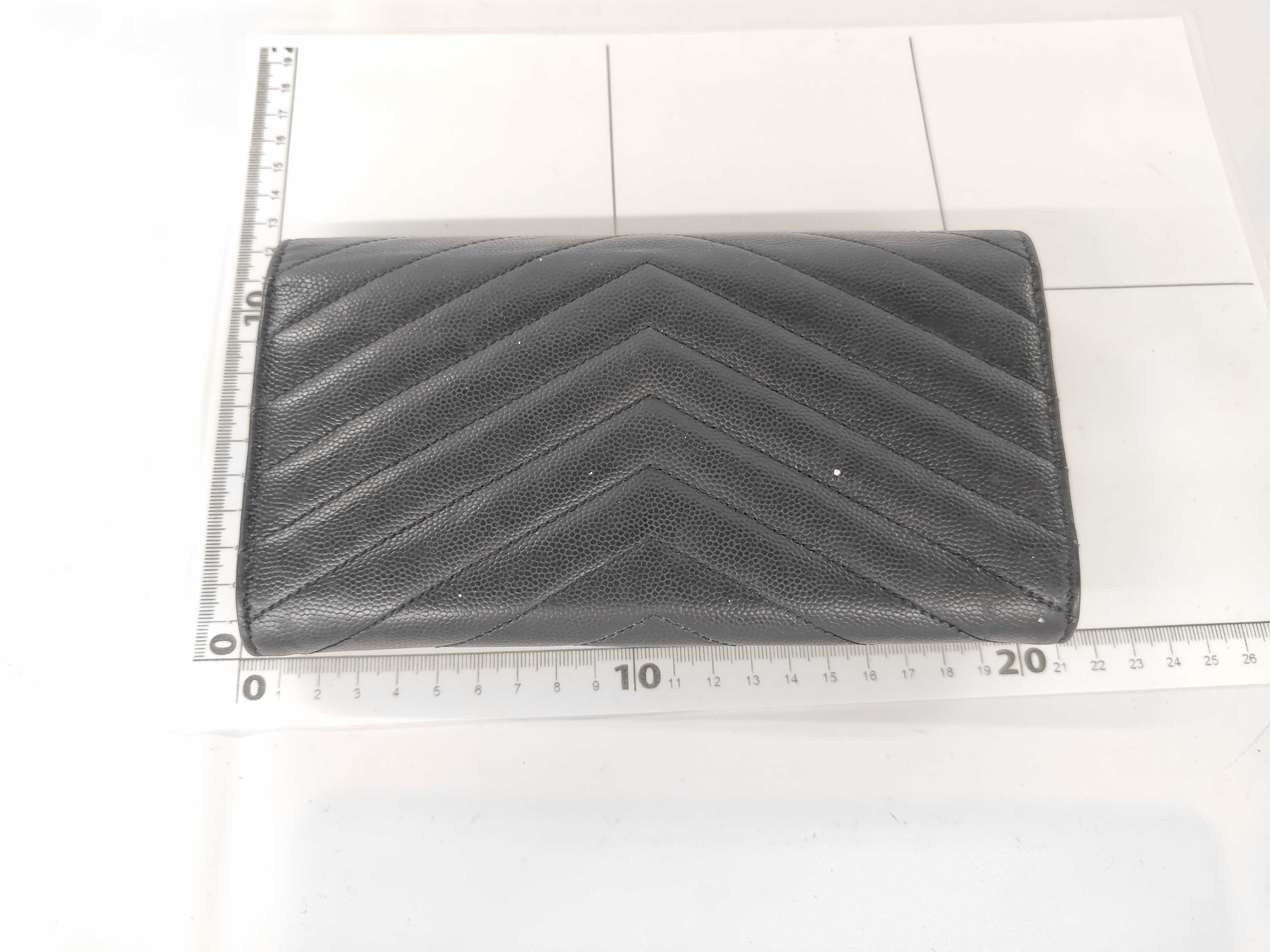 Black Caviar Skin Long Wallet GUE372264 — view 2