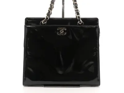 Coco Mark Enamel Chain Tote Bag