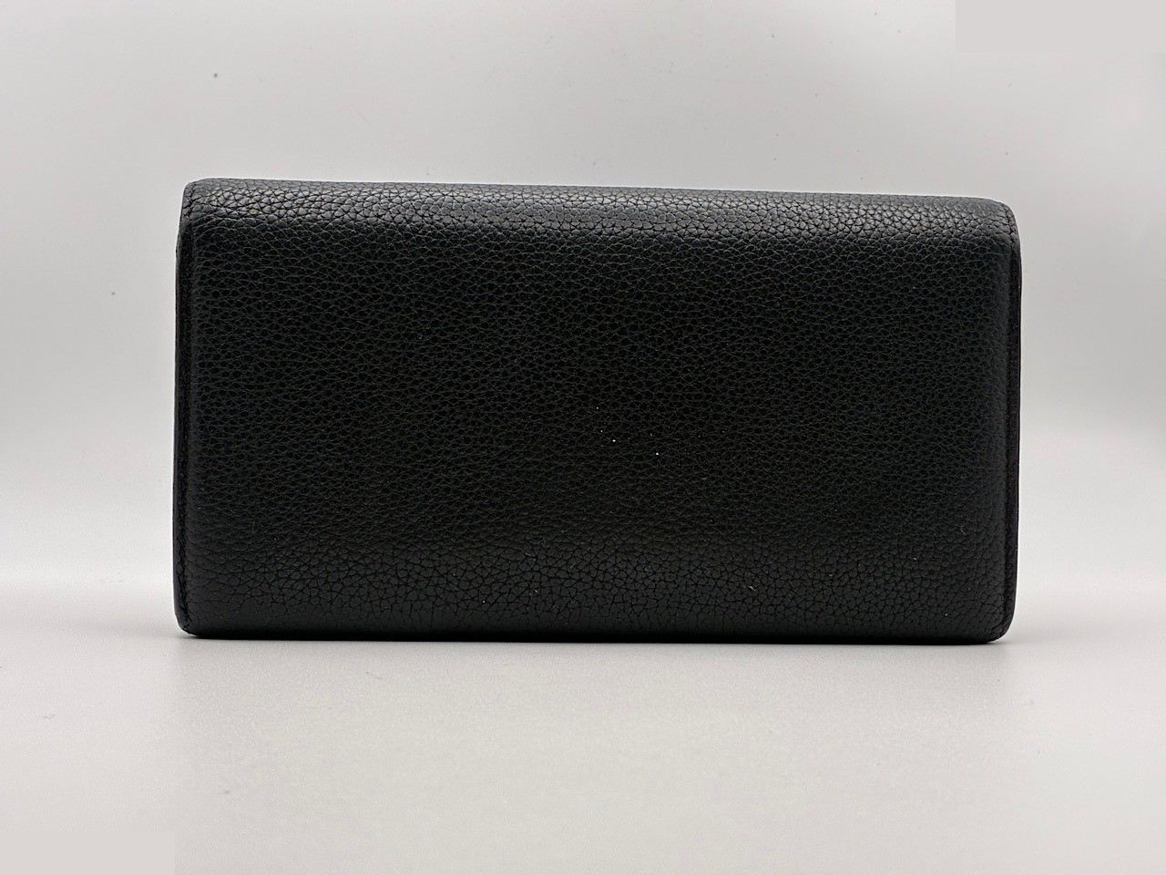 Monogram Double V M64319 — view 2