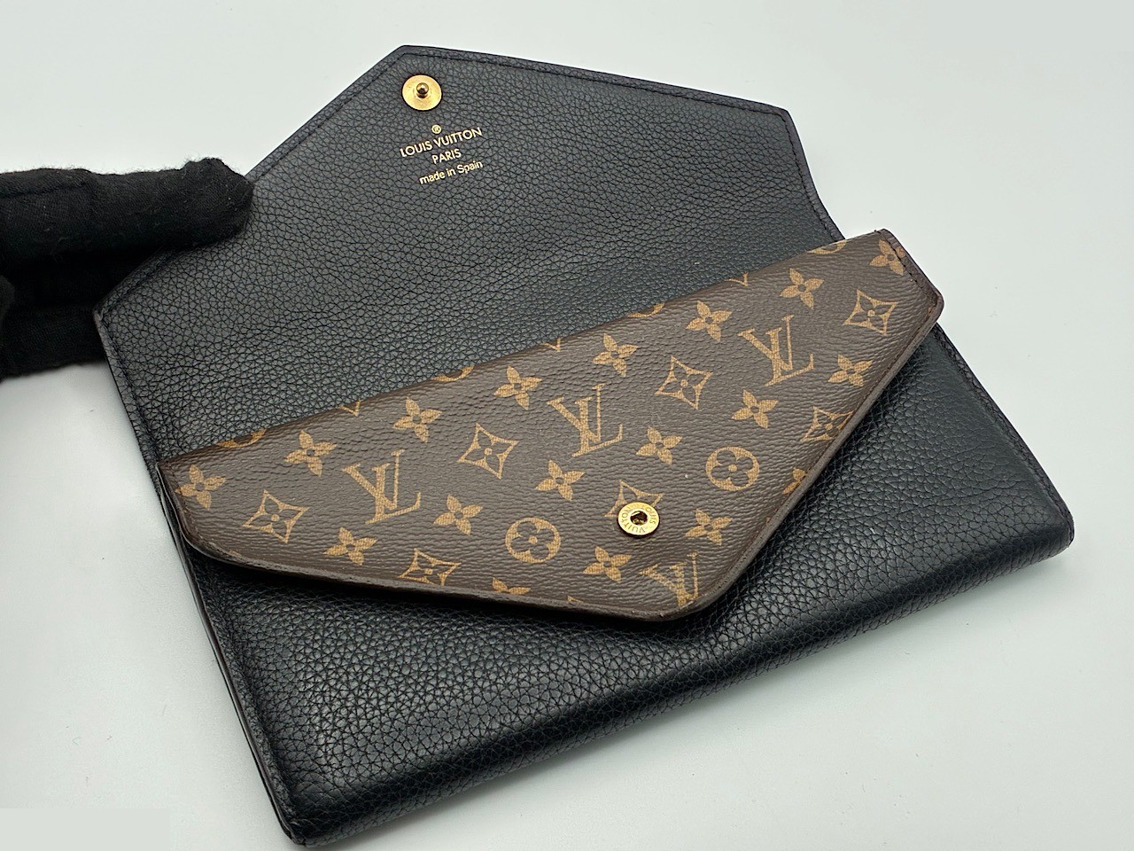 Monogram Double V M64319 — view 4
