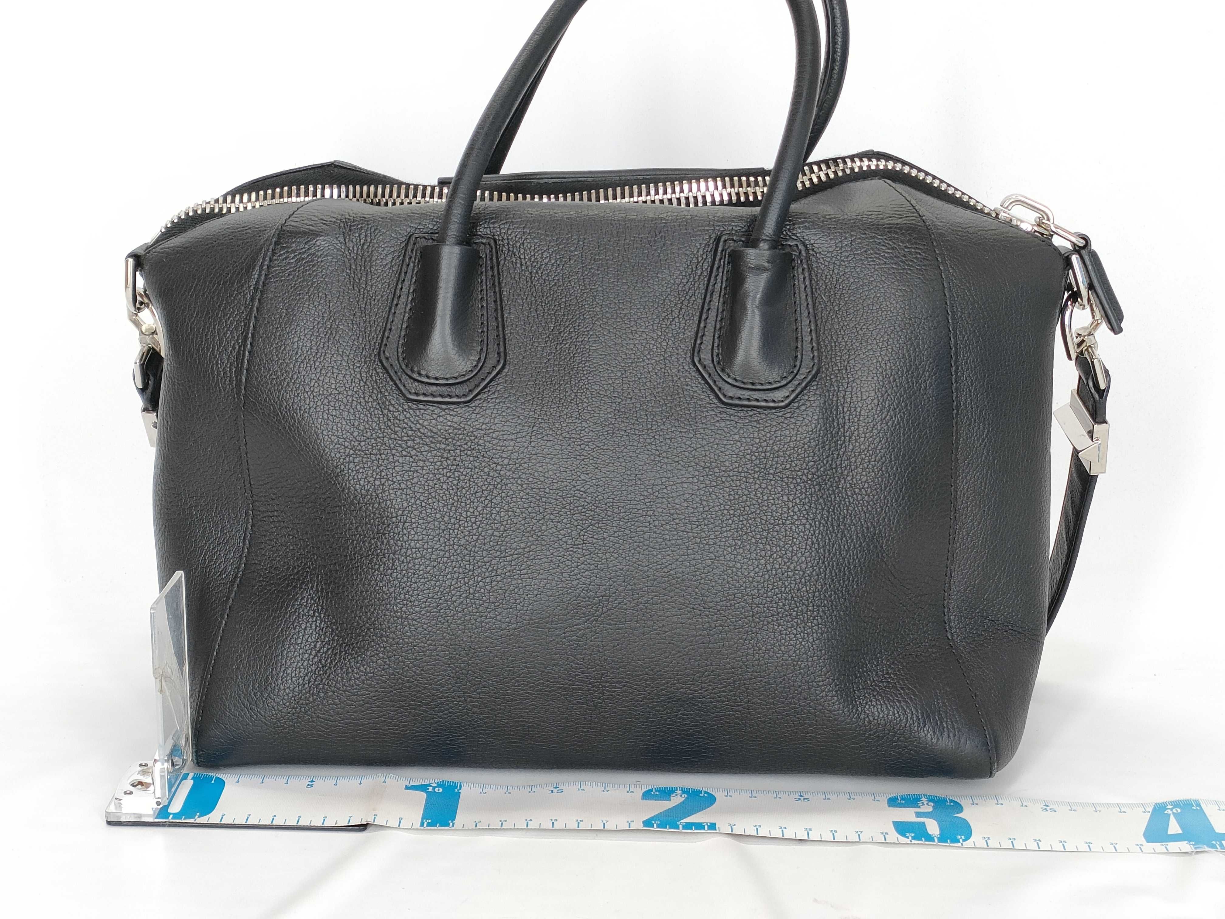 Antigona Small 2-Way Tote Bag Black BB05113012 Handbag — view 2