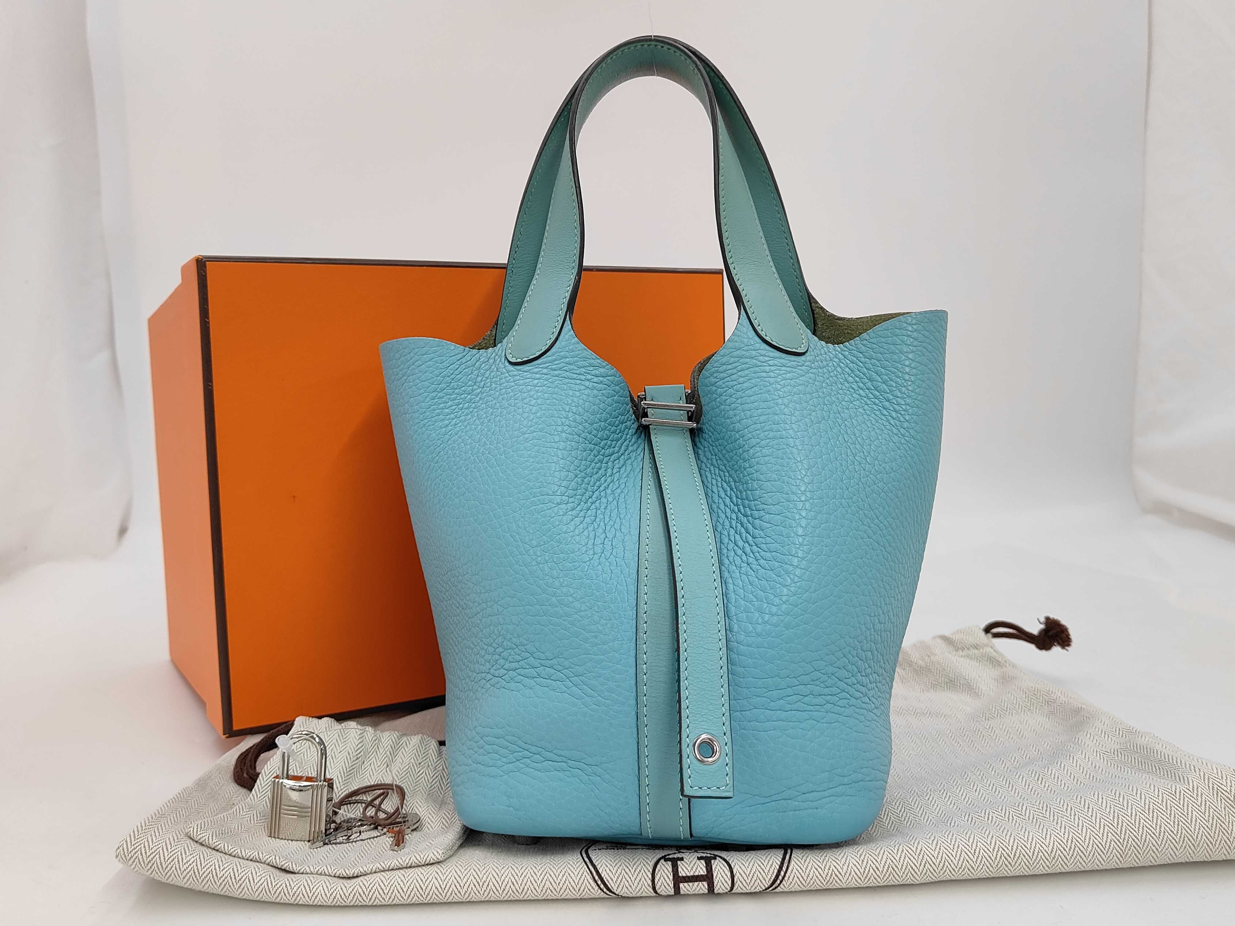 Picotin Lock 18 PM Touch Taurillon Clemence Leather (Veau Swift) Blue Handbag