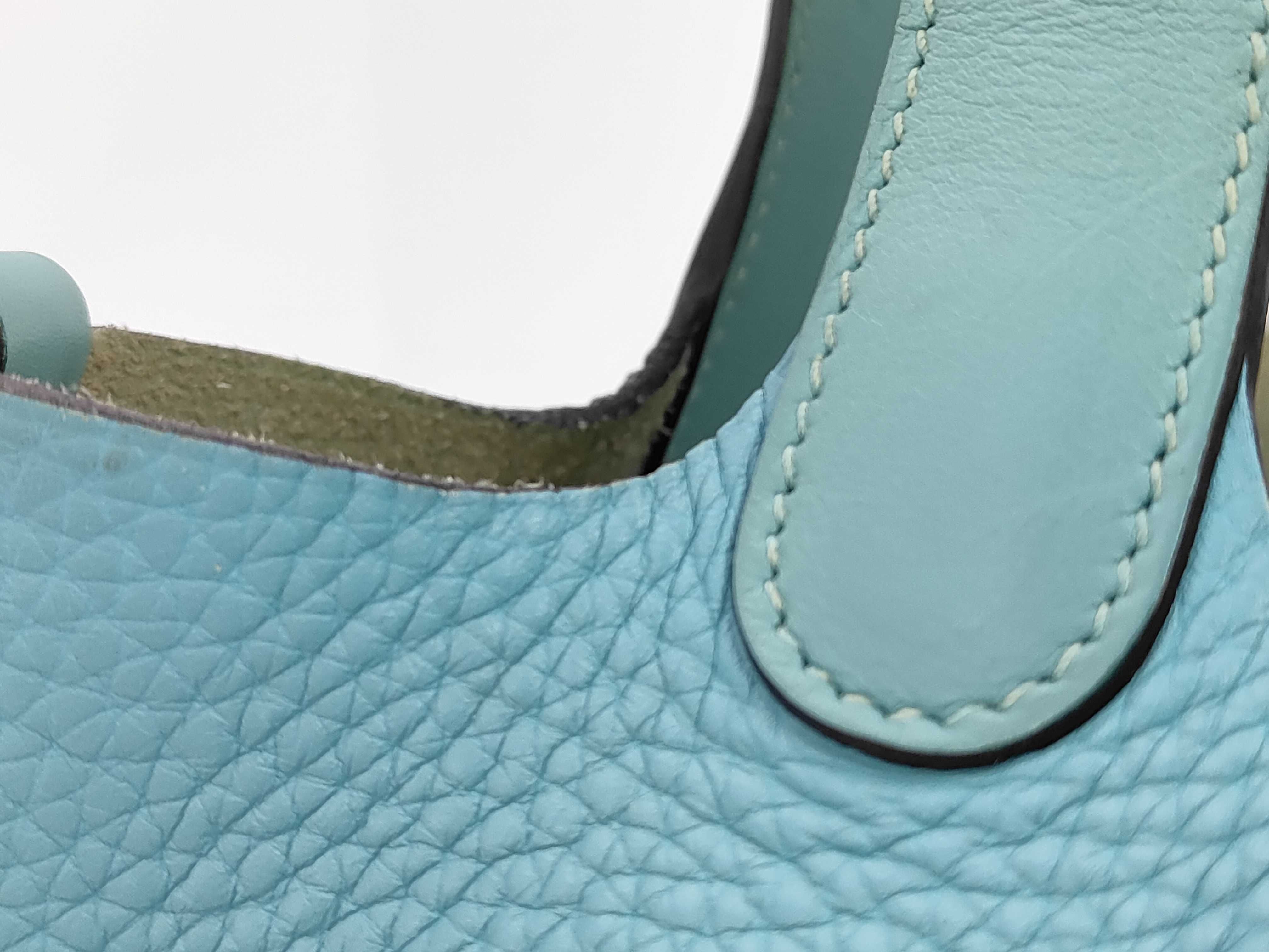 Picotin Lock 18 PM Touch Taurillon Clemence Leather (Veau Swift) Blue Handbag — view 3